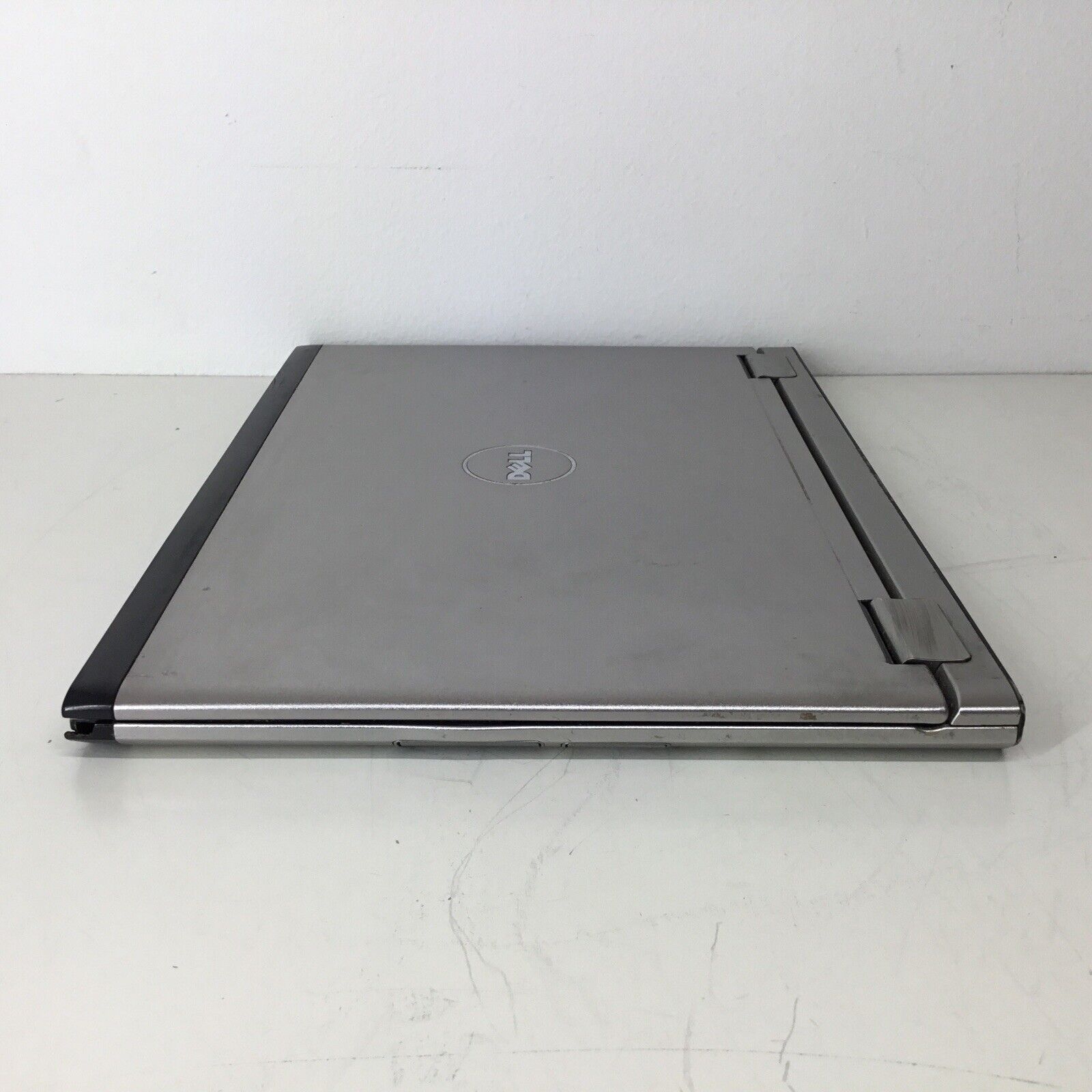 Dell Vostro V13 13.3"Laptop Genuine Intel U7300 1.30GHz 2GB RAM - For Parts
