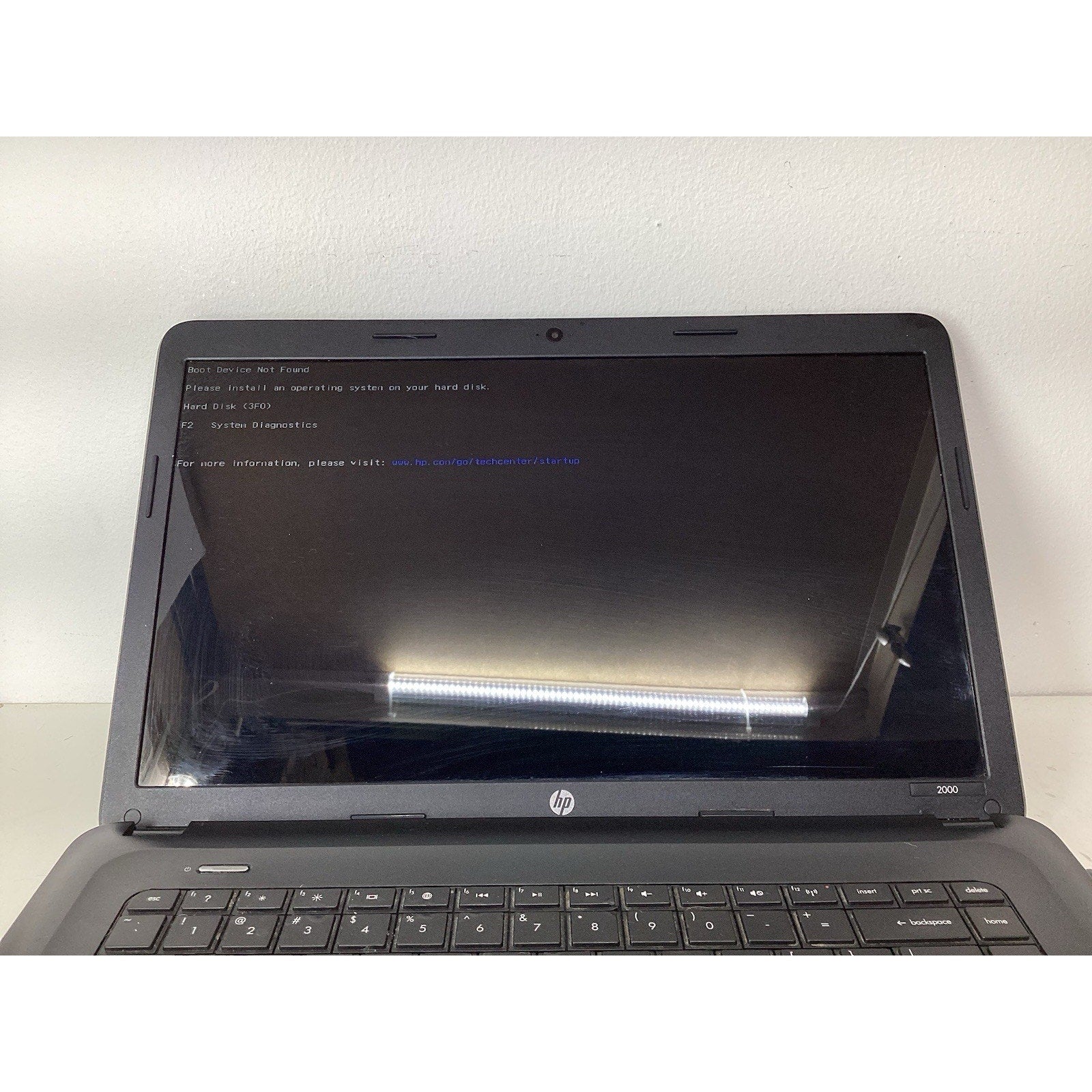 HP 2000-2c29NR 15" Notebook PC 4GB RAM Missing Parts Read Description-For Parts