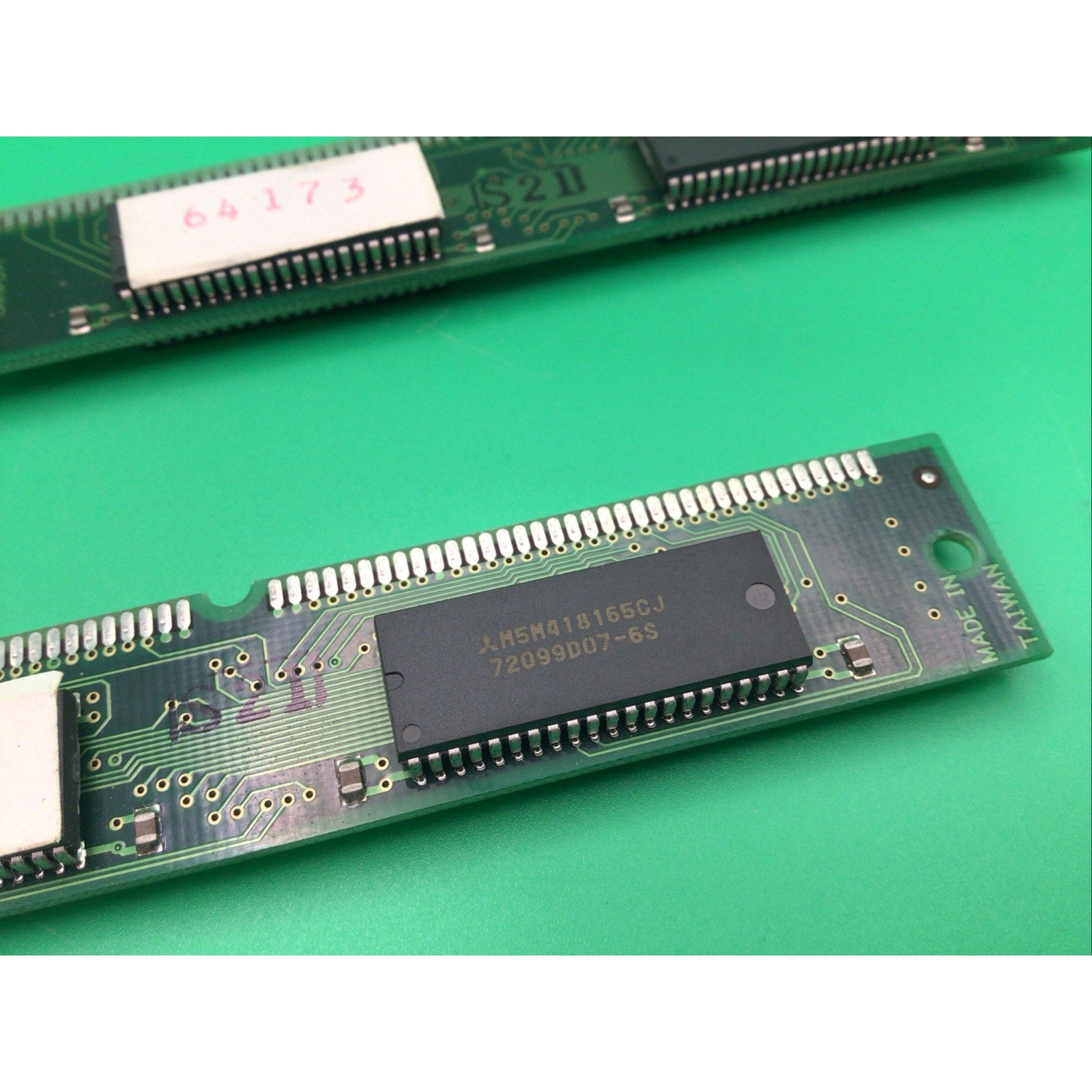 Mitsubishi M5M418165CJ-6S 8MB EDO RAM PS/2 2x32 SIMM 72-Pin Memory Unbuffered