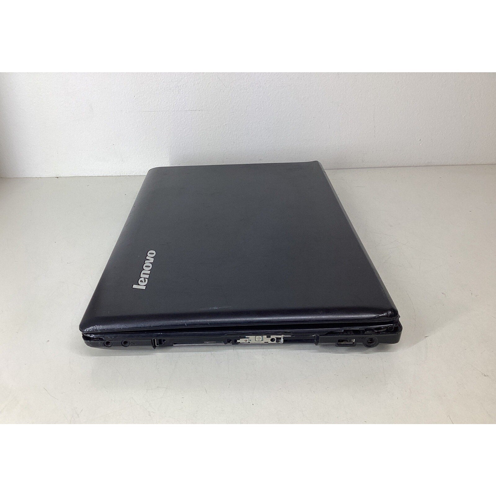 Lenovo G575 Laptop Model 4383 4GB RAM 320GB HDD - For Parts
