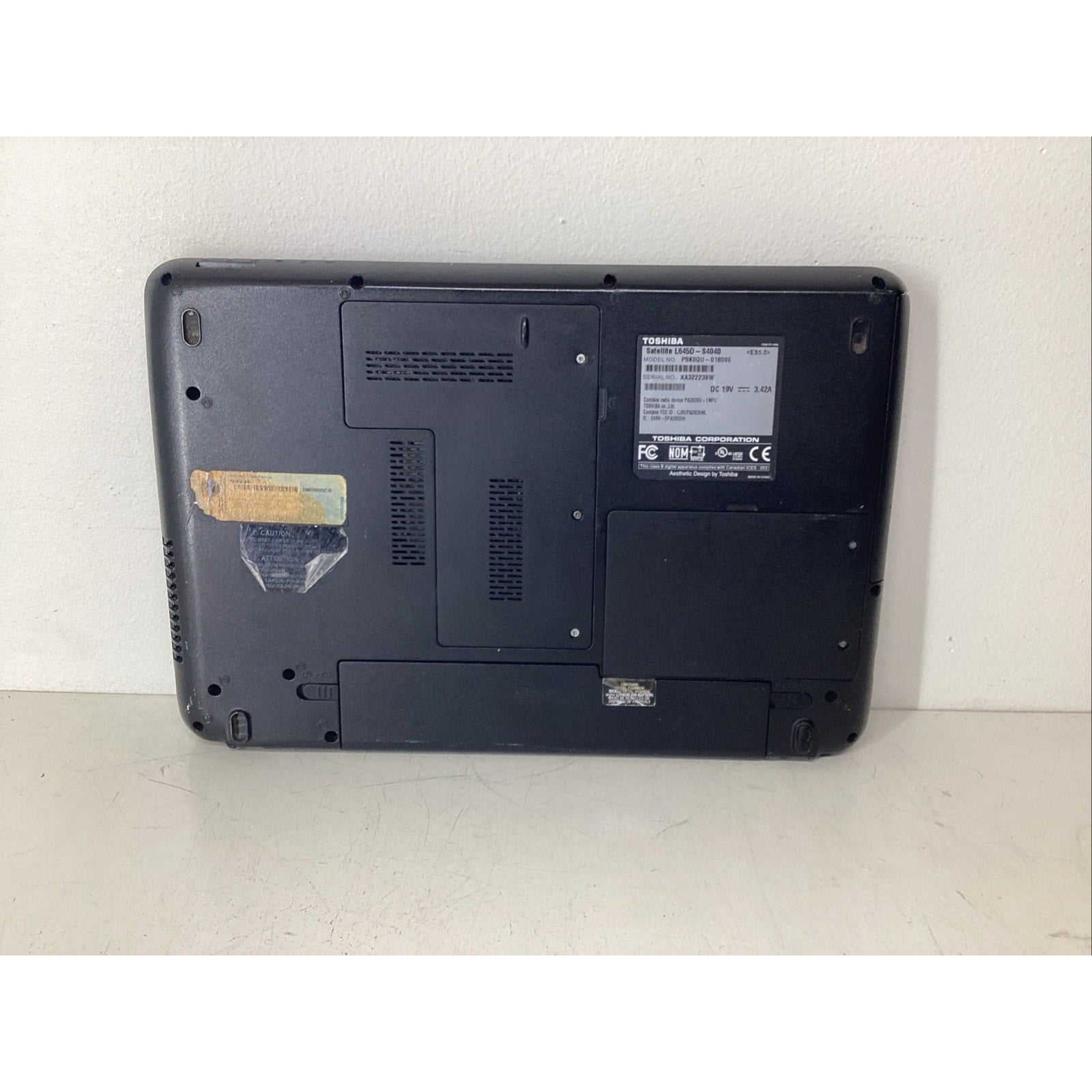 Toshiba Satellite L645D-S4040 Purple Laptop AMD Athlon 3GB RAM No HDD-For Parts