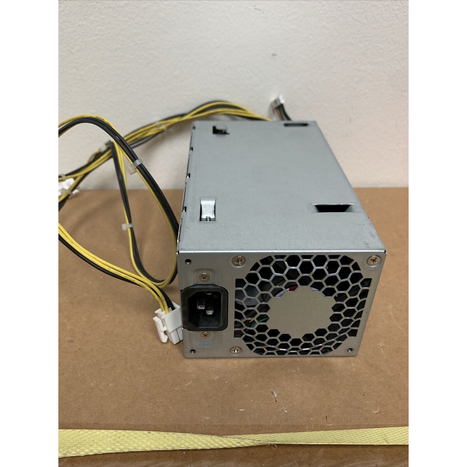 Genuine HP 901763-001 EliteDesk 800 G3 SFF 180W Power Supply PA-1181-6HV ENT17
