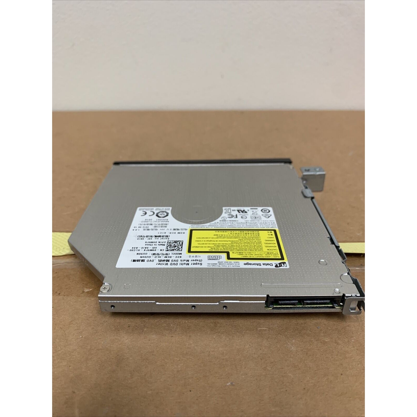 Dell DVD Drive with Bezel for PC or Laptops GU90N 9M9FK - Special Side Bracket