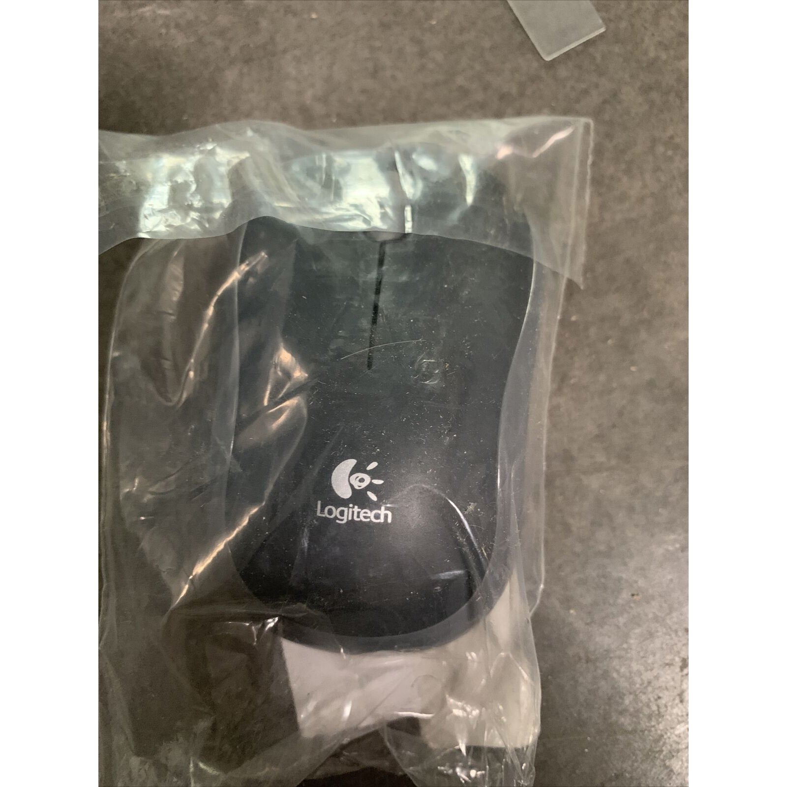 Logitech M185 Wireless Optical Mouse, USB Nano Receiver 910-004806 Laptop PC Mac