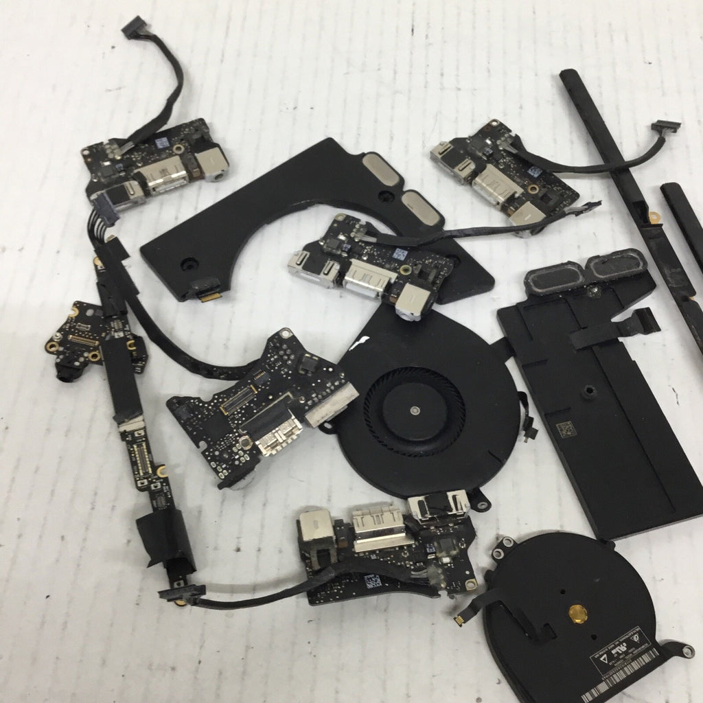 Random Assorted MacBook Parts