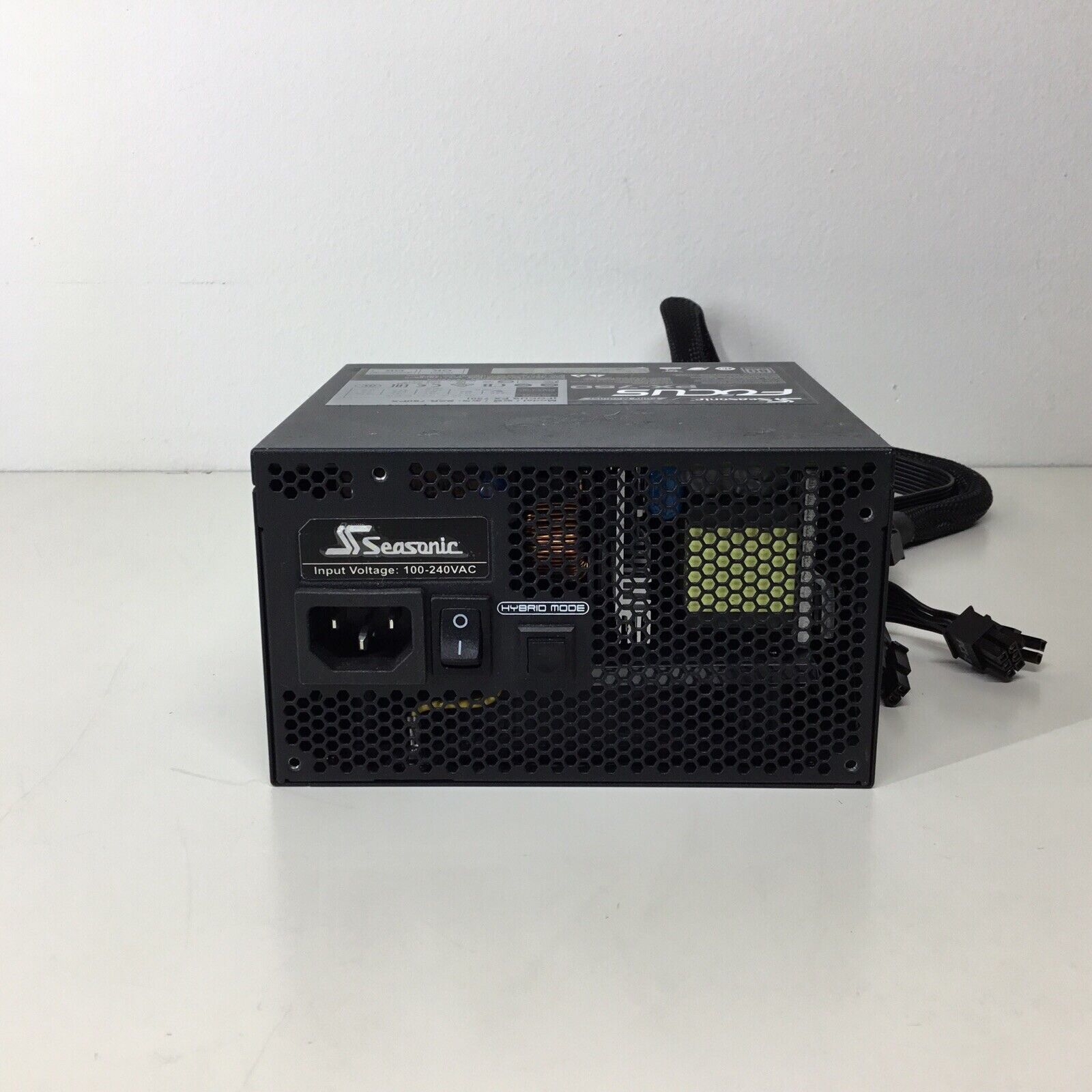 SeaSonic Focus SSR-750PX 750W Power Supply - Modular Cables Not Included