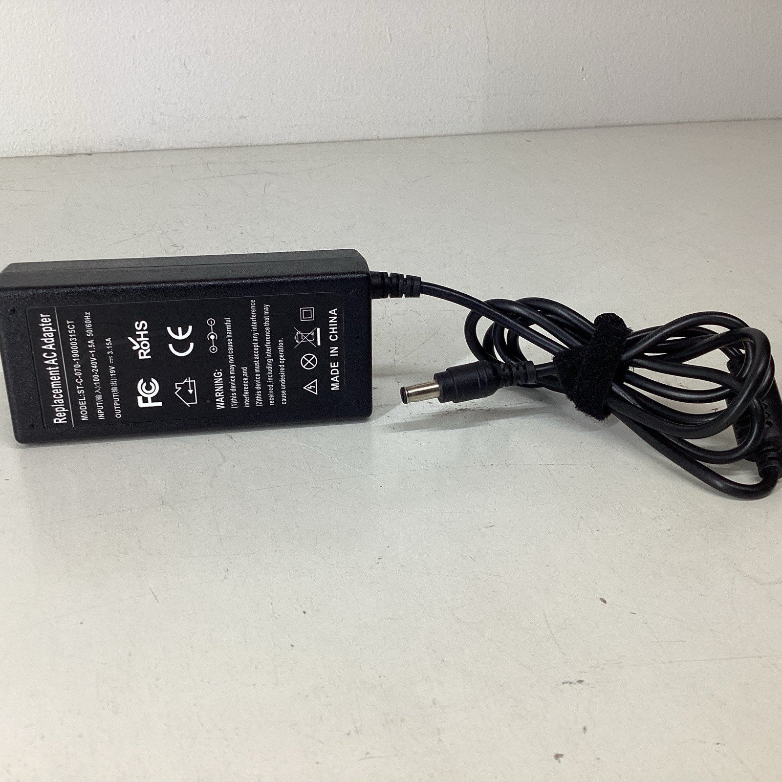 19V 3.42A Replacement AC Adapter ST-C-070-19000342CT For Laptop