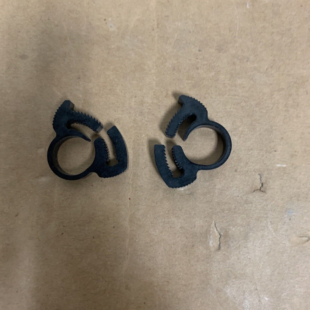2-Pack Of EKWB Tube Clamp PVC 10 - 12mm - Black