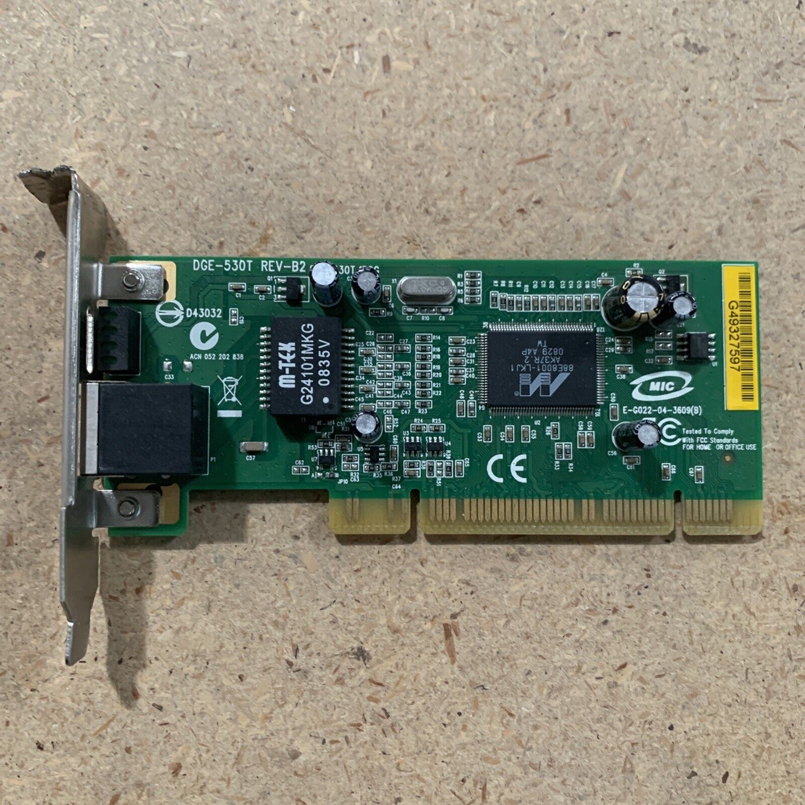 D-Link DGE-530T Gigabit Rj45 PCI Network Adapter - Low Profile - Damaged Bracket