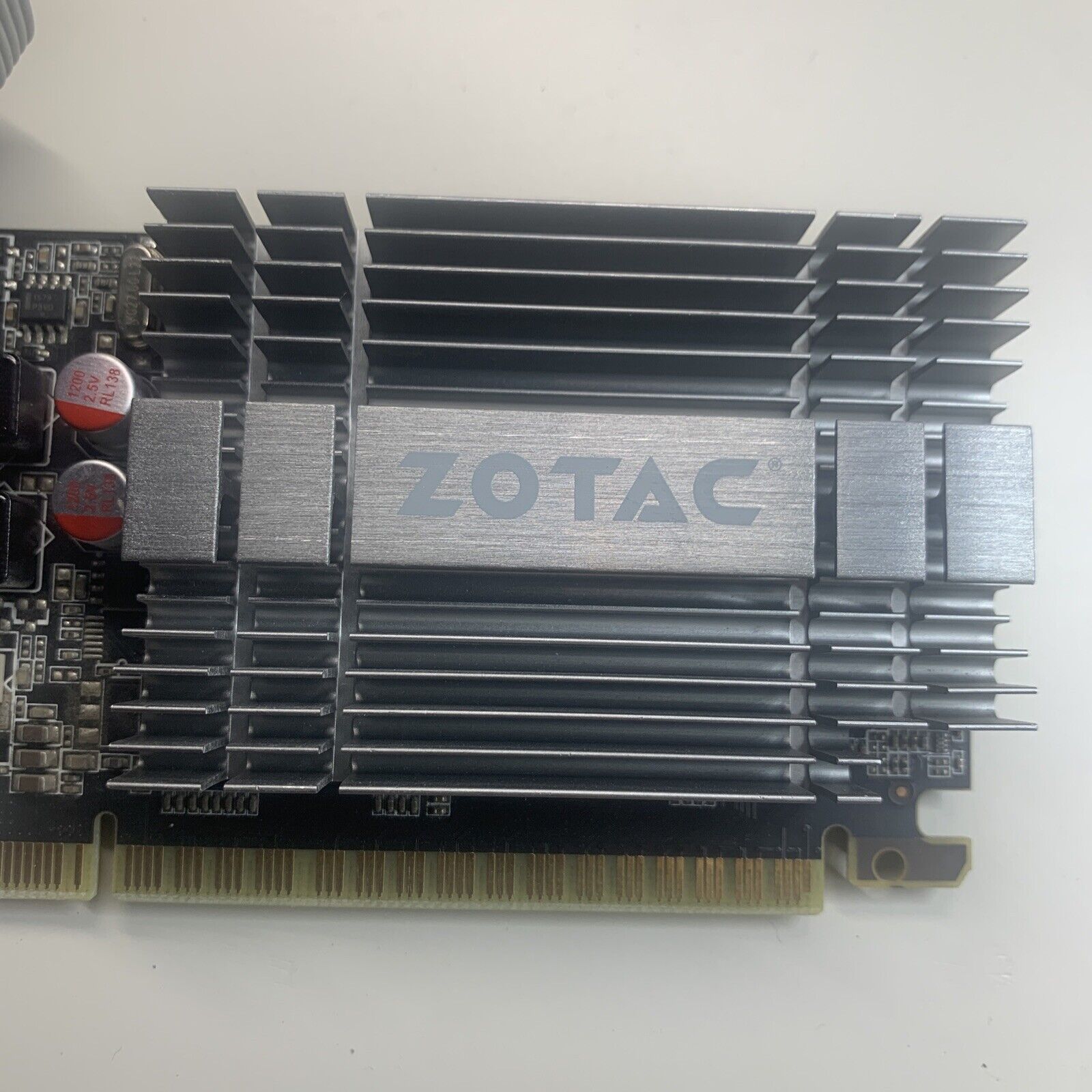 ZOTAC G210 1GB 64BIT DDR3 ZT-20313 GRAPHICS CARD