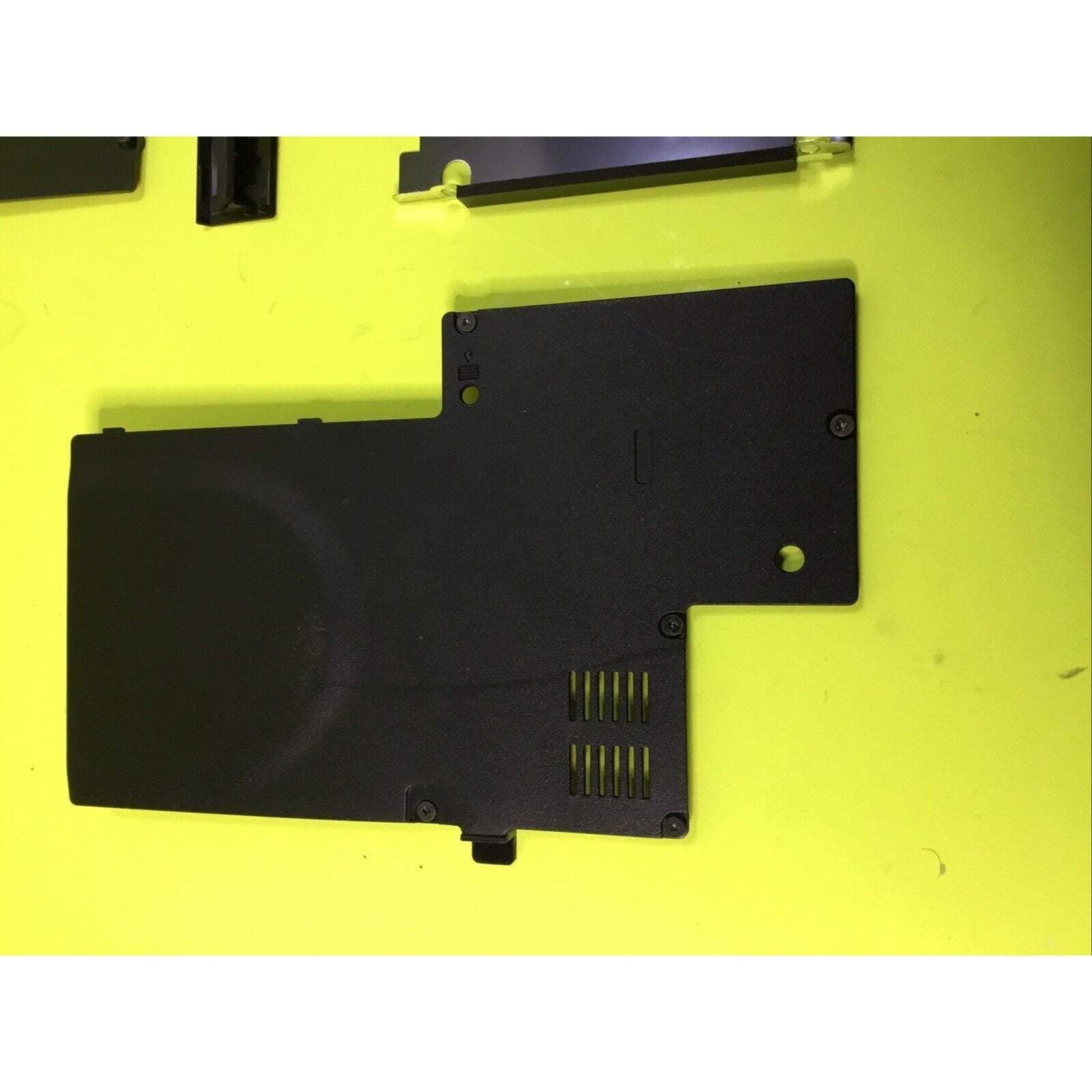 Lenovo SL500 RAM and Component Doors HDD Door and Caddy