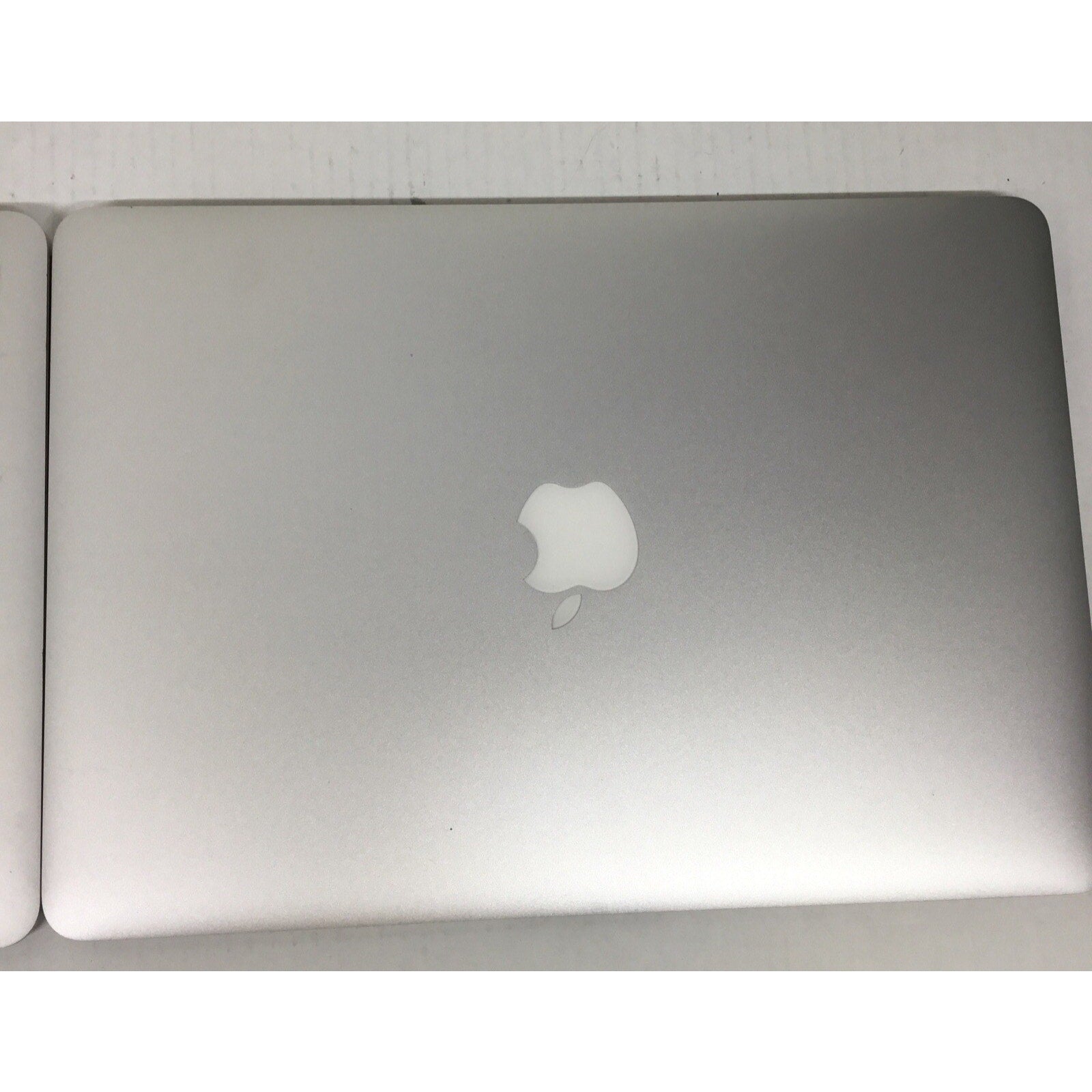 Lot of 2 MacBook Air A1466 Laptops i5 1.4GHz 4GB Ram For Parts READ DESC