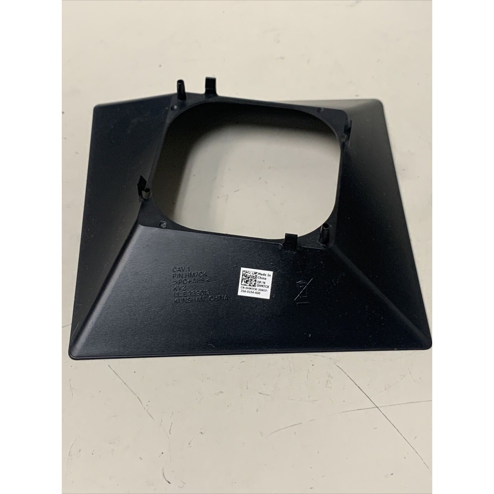 Dell HM7CK, CN-0HM7CK-20657-39C-41W3-A00 Inspiron Fan Shroud