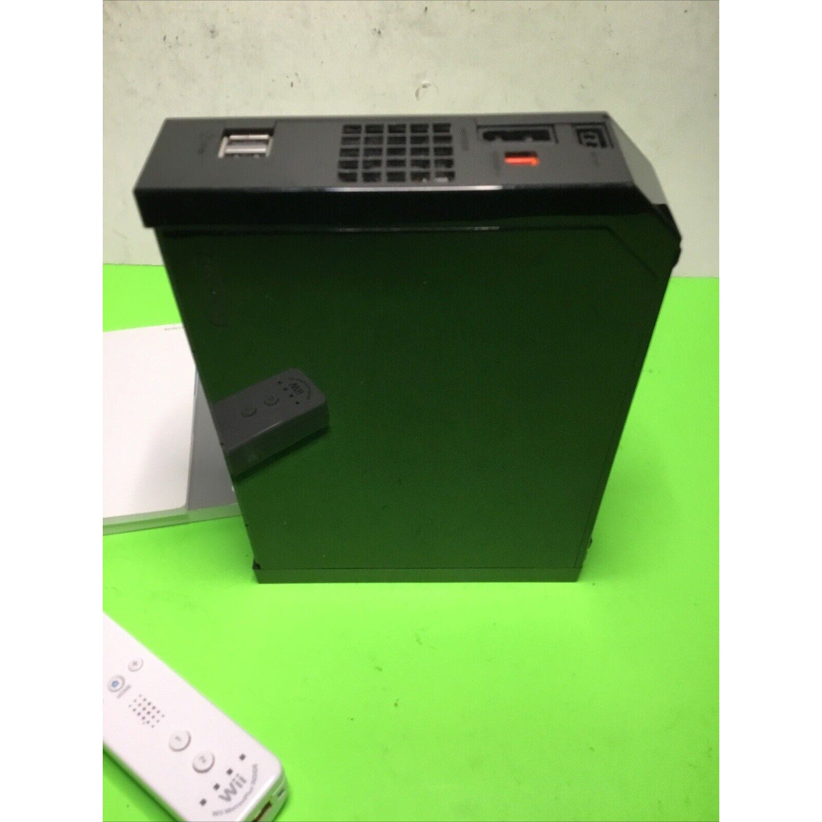 Nintendo Wii FOR PARTS OR REPAIR