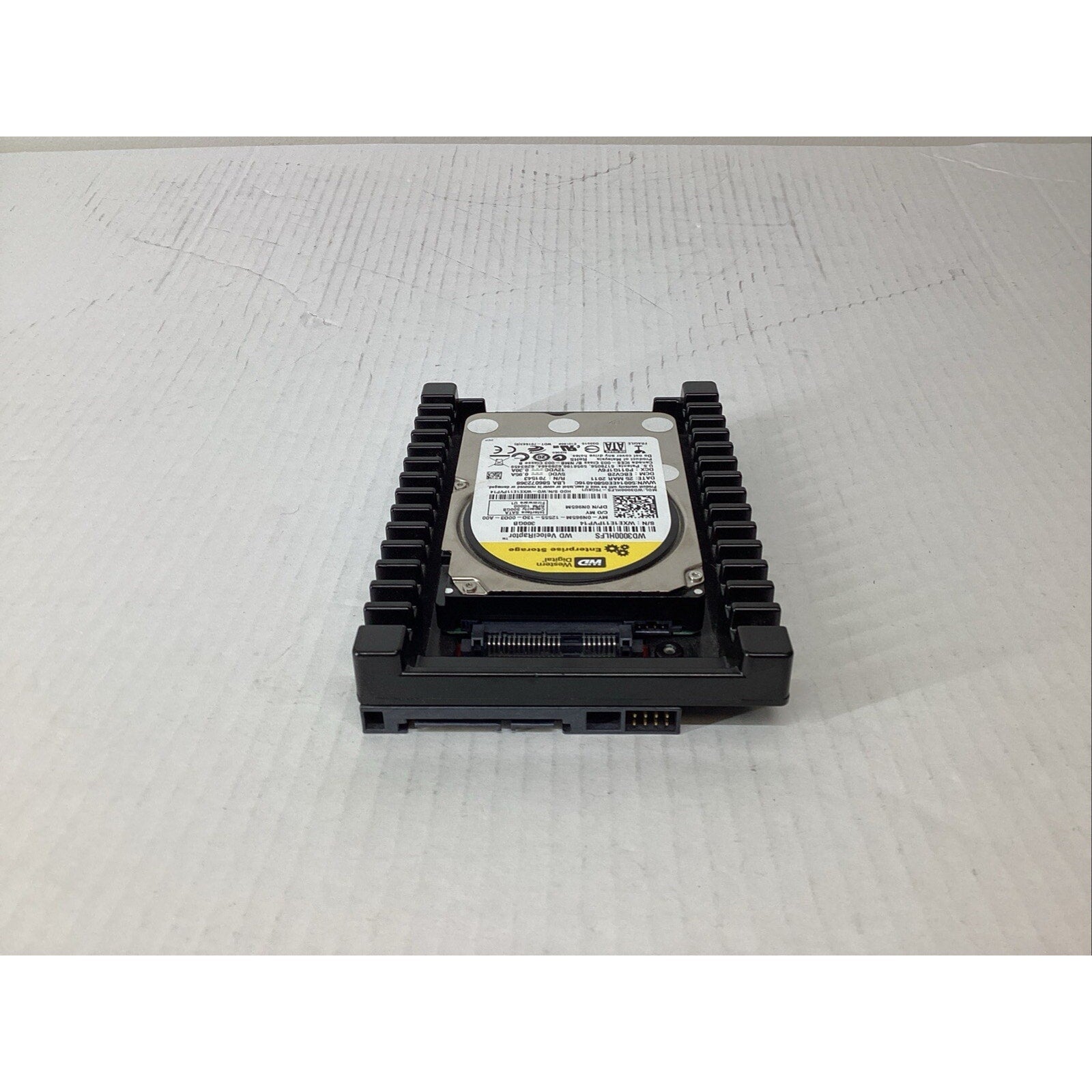 Western Digital WD3000HLFS VelociRaptor 300 GB 3.5" SATA 10000 RPM Hard Drive