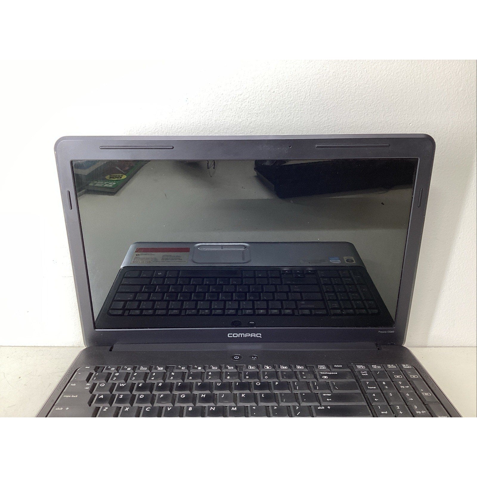 HP 15.6" Compaq Presario CQ60-410US Intel Celeron 2GB RAM 160GB HDD - For Parts