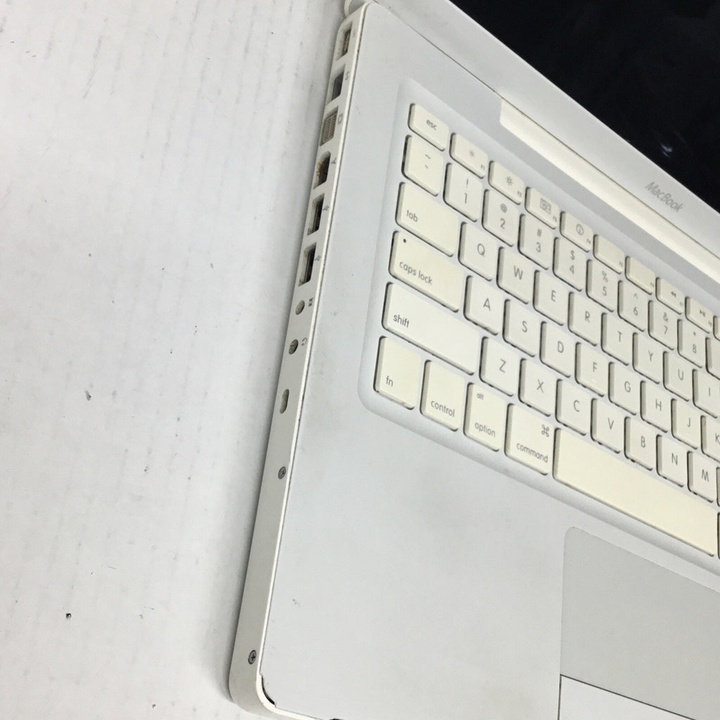 For Parts Apple MacBook 13" White A1181 READ DESC