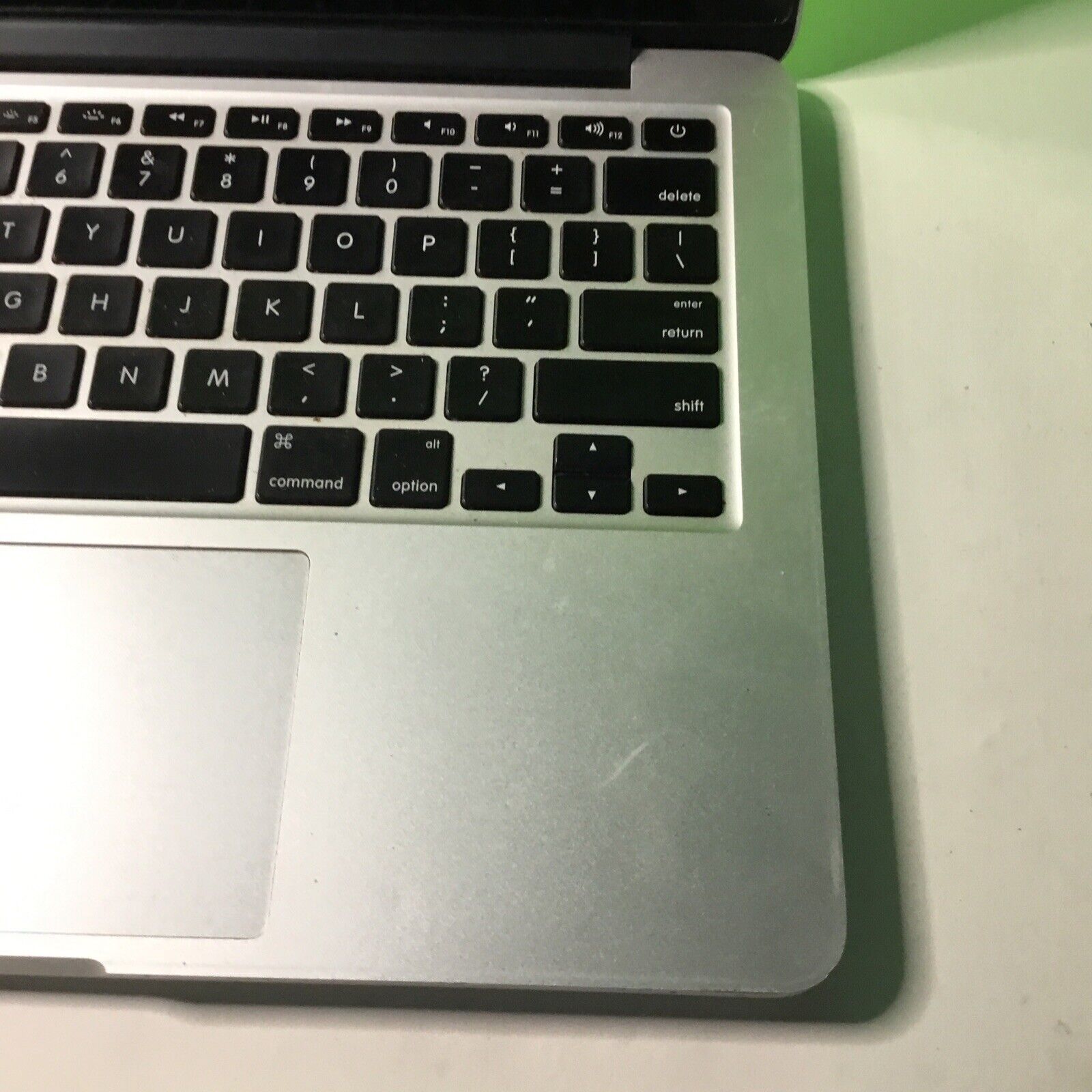 Apple Macbook pro A1502 13" 2013 Core i5 No OS No Battery Good LCD