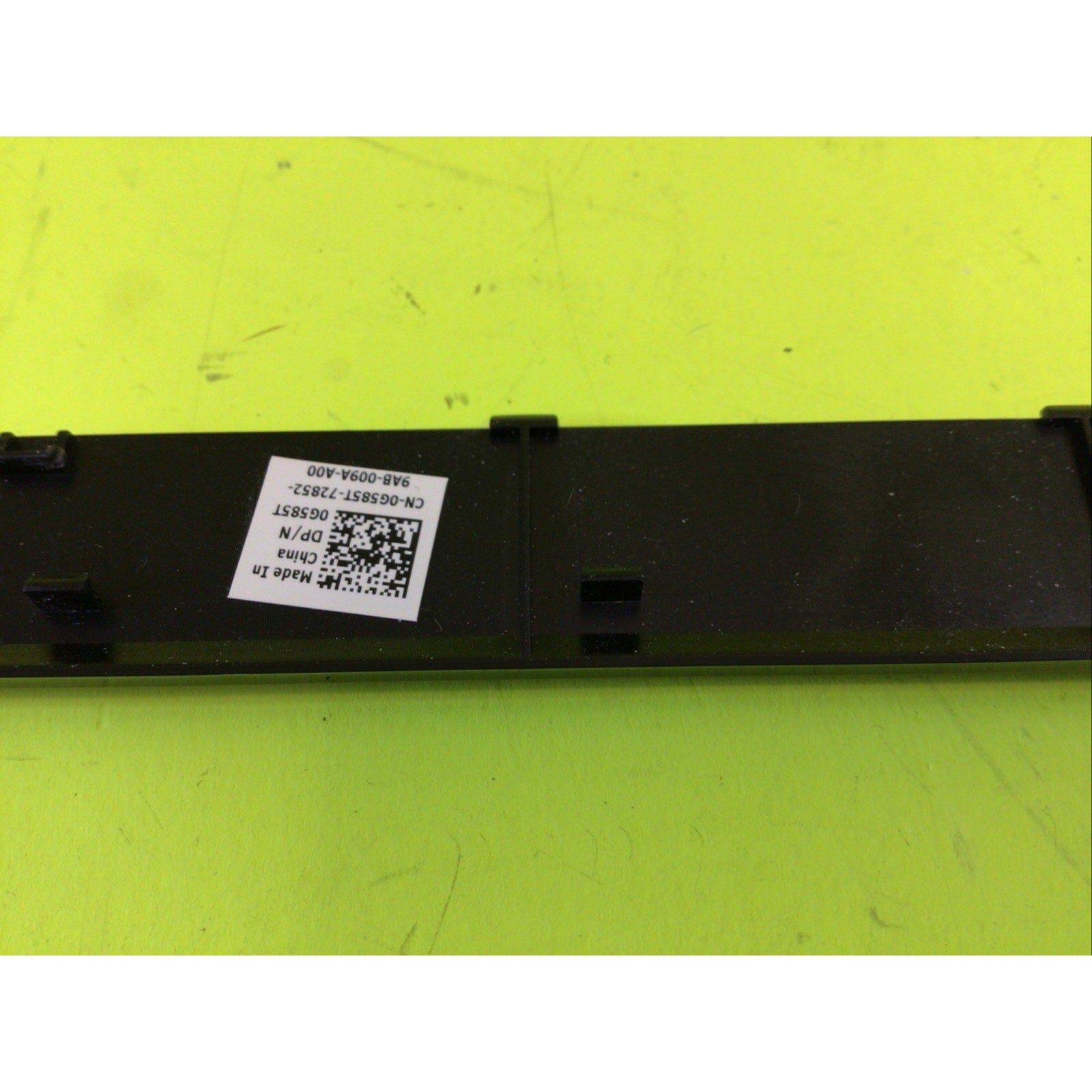 Dell Inspiron 1750 Keyboard Bezel 0g585t