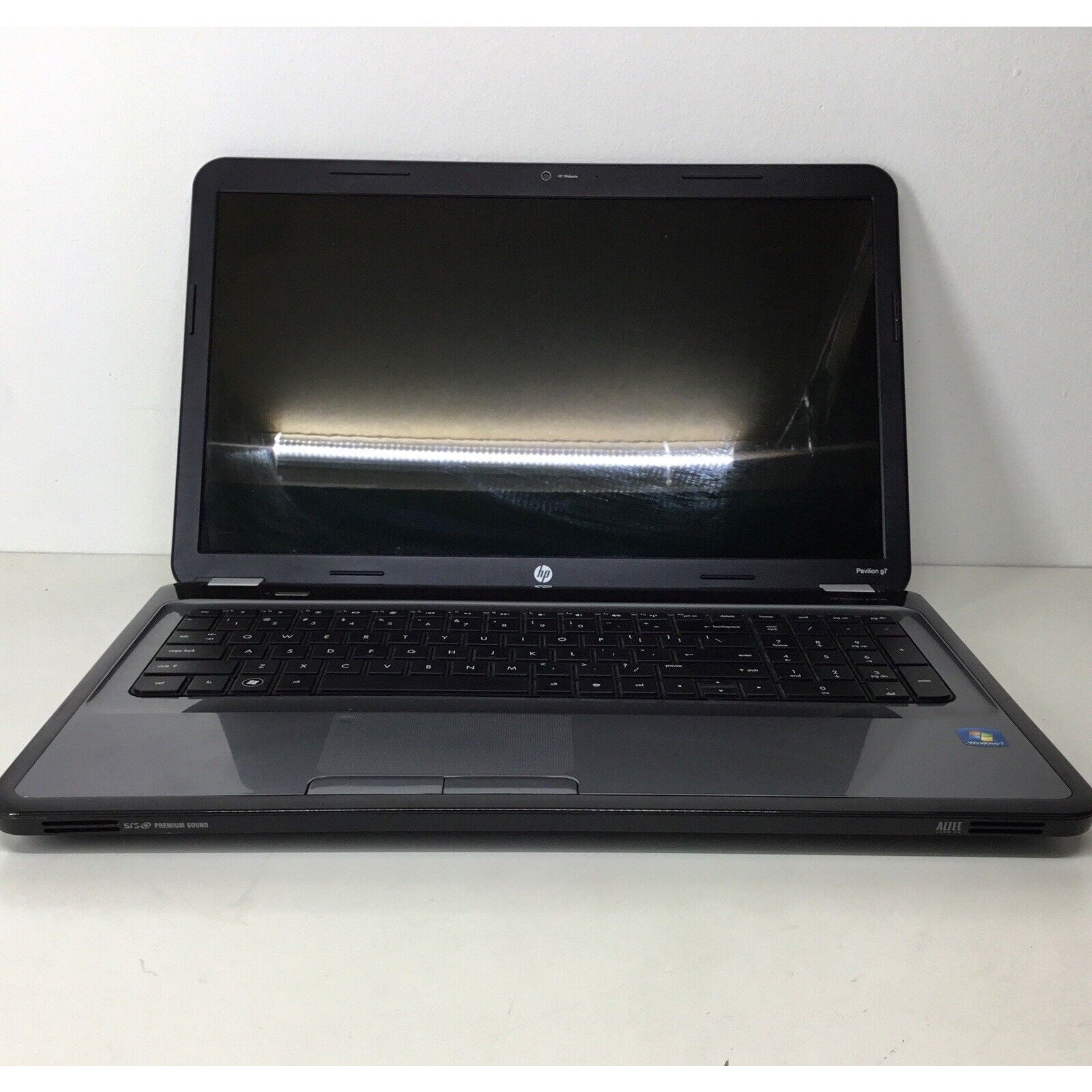 HP Laptop 584037-001 G7-1261NR 17.3 AMD Radeon A4-3300M 500GB - For Parts