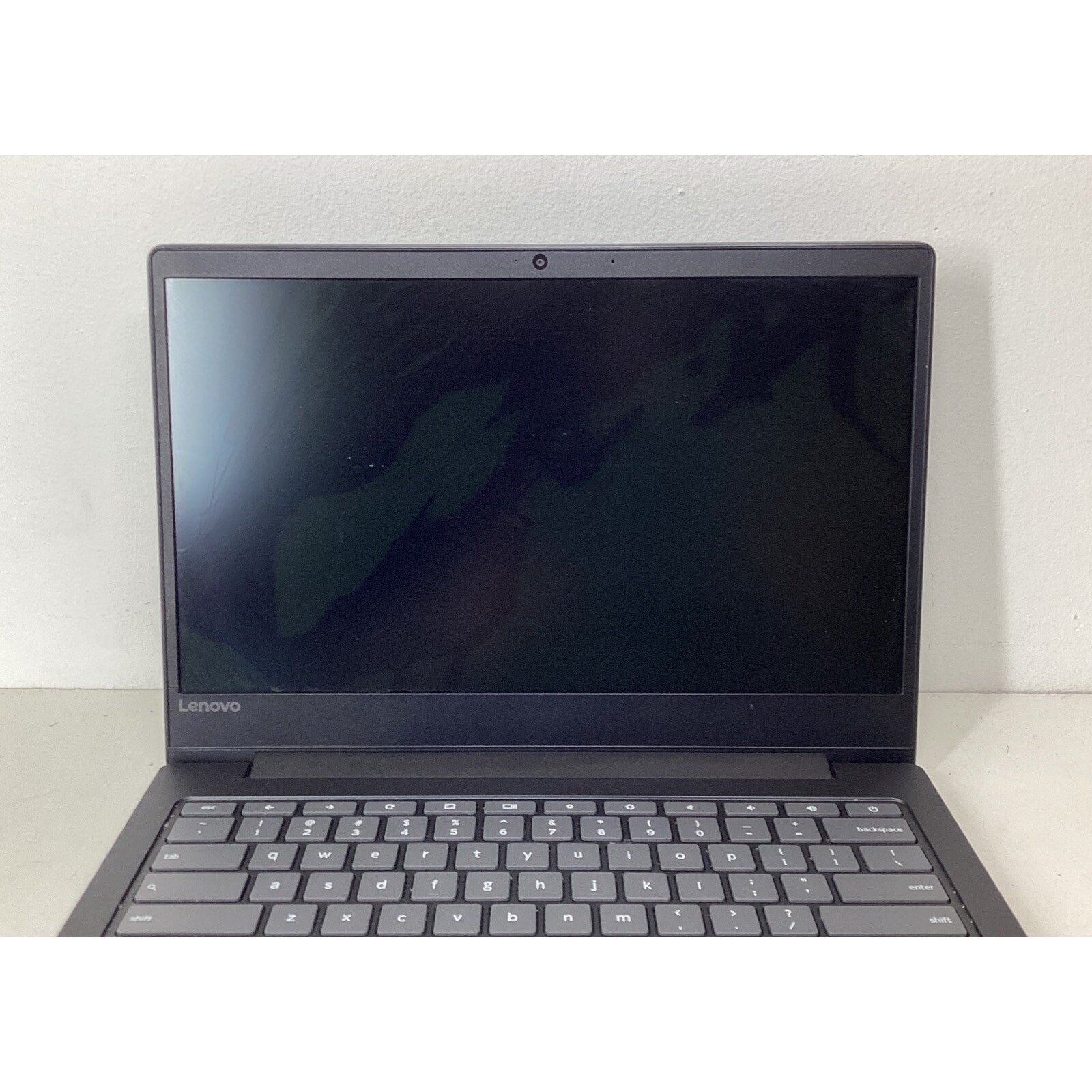 Lenovo Chromebook S330 81JW 14'' MediaTek, 64GB SSD, 4GB RAM - For Parts