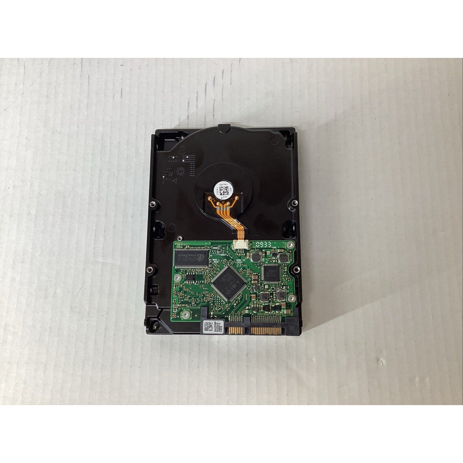 Hitachi 0A37991 HDT721064SLA360 640GB 7.2K RPM 16MB Cache 3Gbps SATA 3.5" HDD