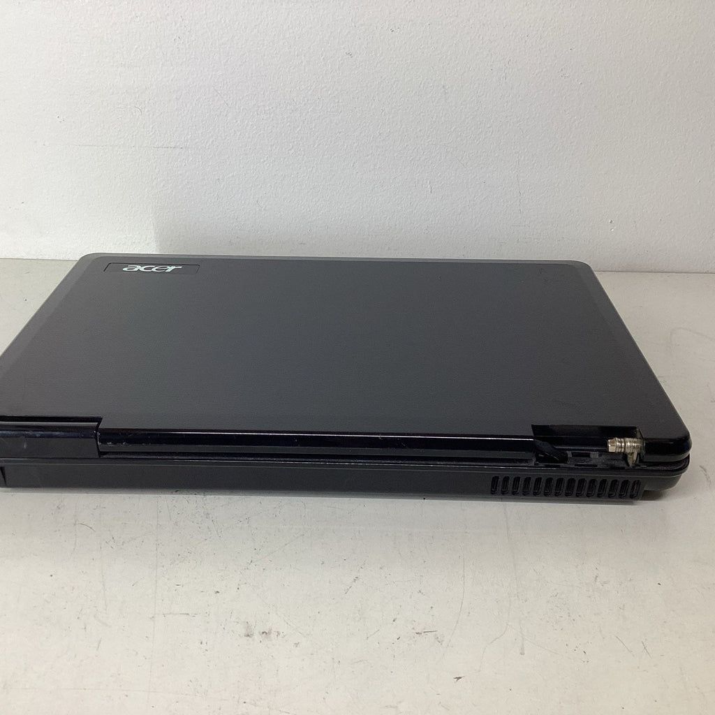Acer Aspire 15.6" 5517-5671 Laptop AMD Vision 3GB RAM No HDD - For Parts