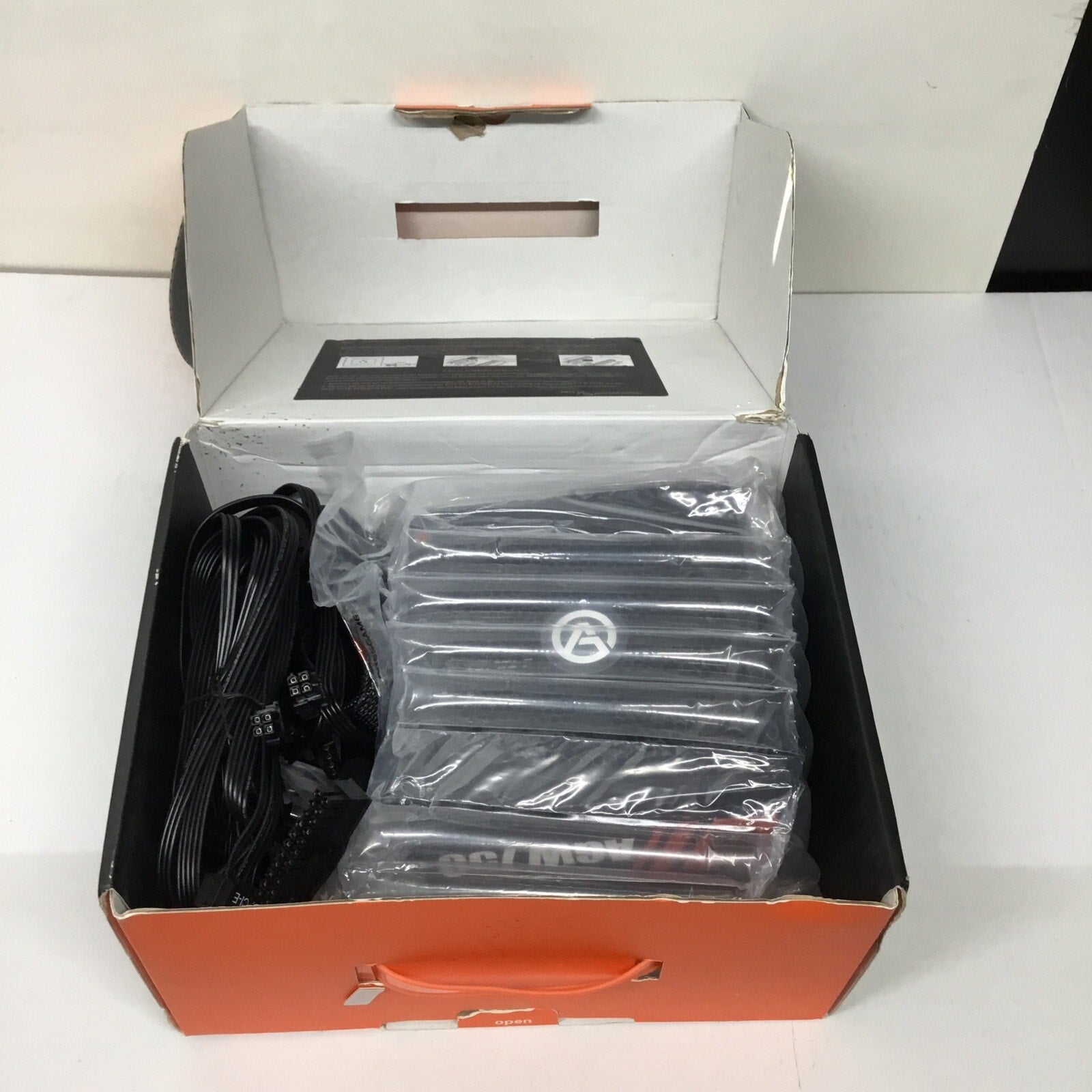 Agv Series 750w Power Supply, 80 Plus Bronze Certified, Semi Modular