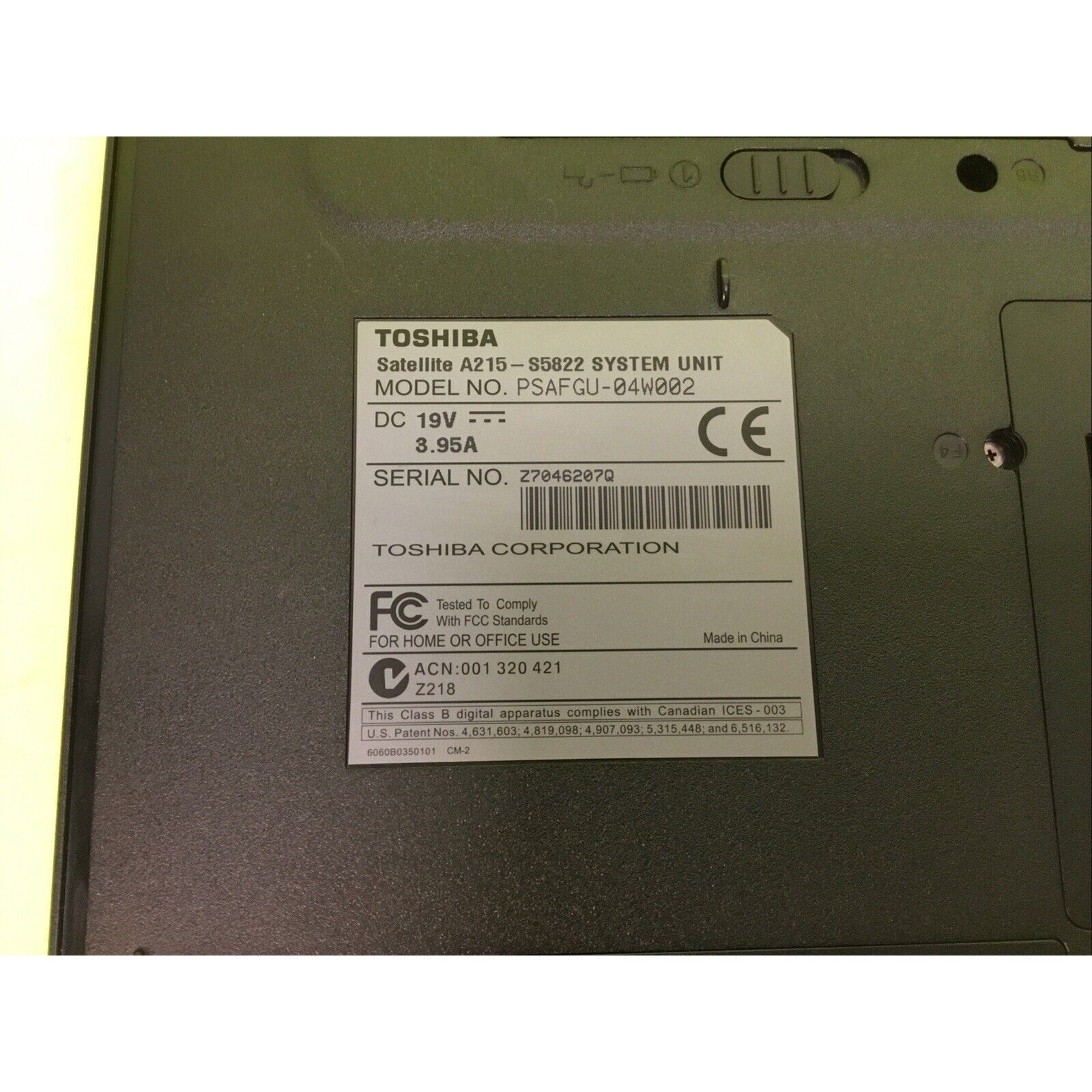 Toshiba Satellite A215-S5822 FOR PARTS or REPAIR
