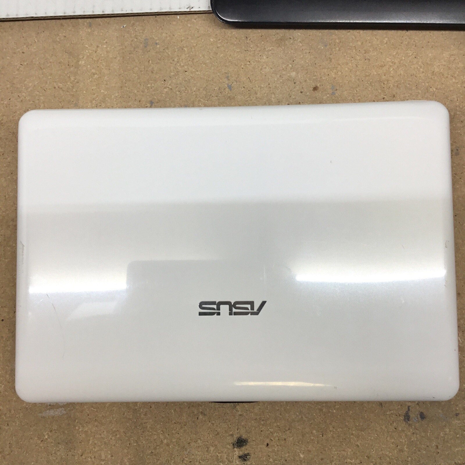 Asus Eee PC 1005PE 10.1" Laptop Intel Atom N270 1.60GHz 1GB RAM