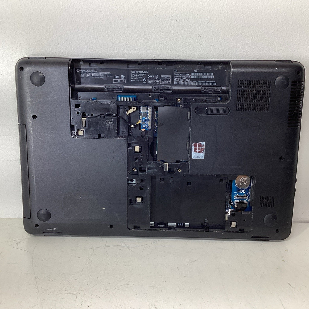 HP 2000-2c29NR 15" Notebook PC 4GB RAM Missing Parts Read Description-For Parts