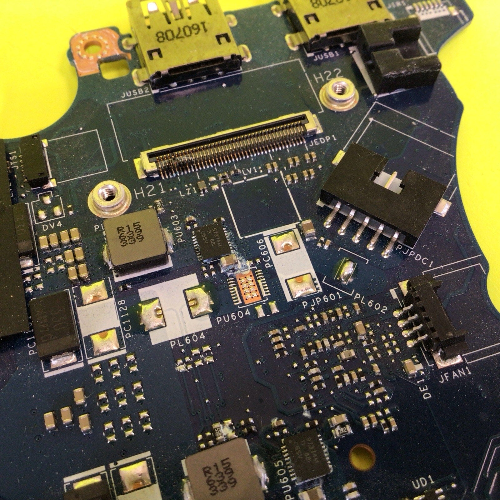 Dell Latitude E7470 Motherboard Core i7 HUA01 DGYY5 LA-C461P FOR PARTS or REPAIR