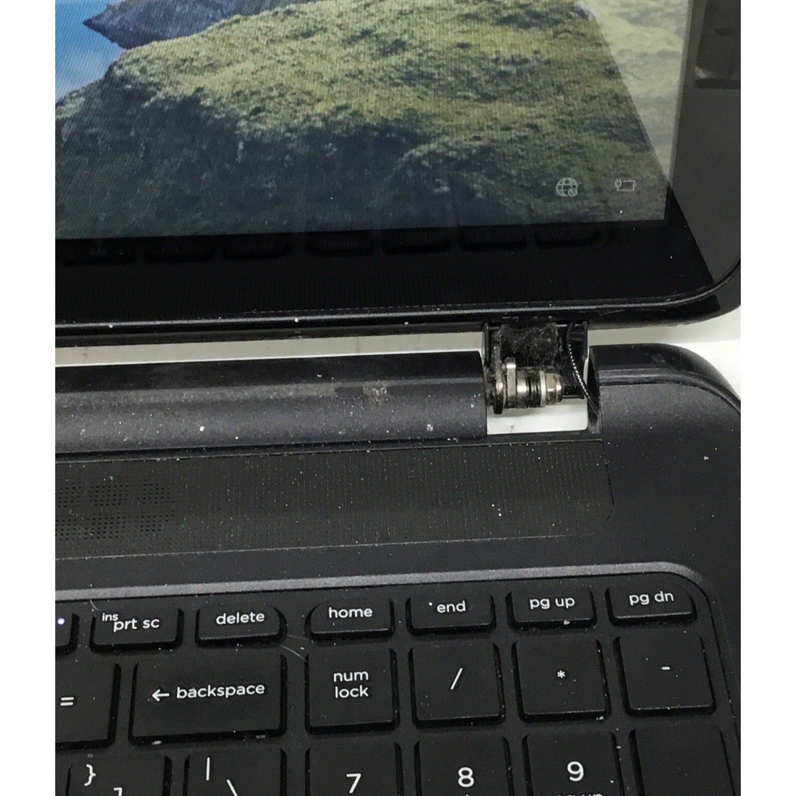 HP 15-F014WM 15.6" AMD A8-6410 4GB Ram No Adapter Bad Battery 640GB Parts Only