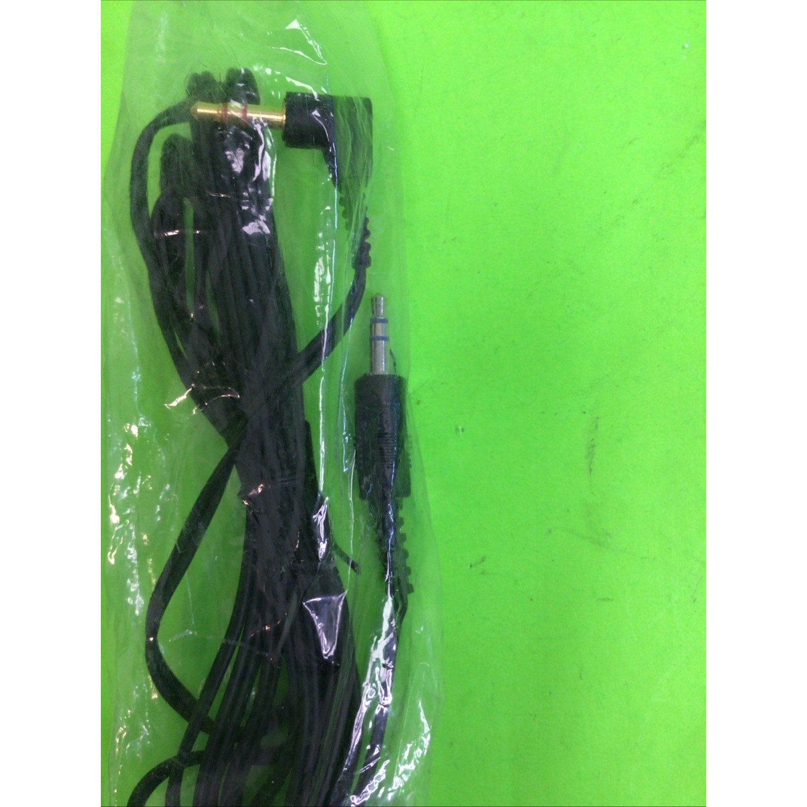 2 Pack Aux Cable 6.6Ft Auxiliary Cables 90 Degree Right Angle 3.5Mm Nylon