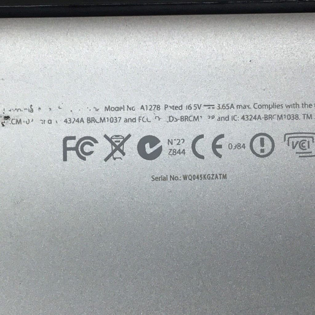 READ - MacBook Pro (A1278, Mid-2010) - Core 2 Duo (Penryn), 4GB RAM, 250GB HDD