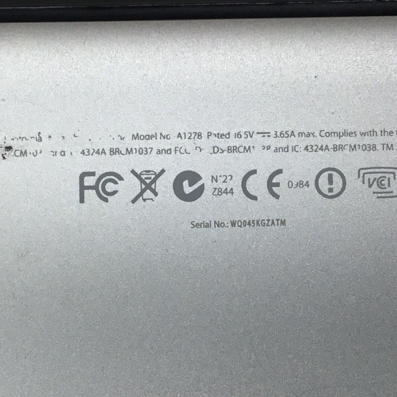 READ - MacBook Pro (A1278, Mid-2010) - Core 2 Duo (Penryn), 4GB RAM, 250GB HDD