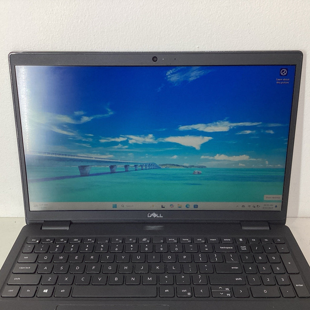 Dell Latitude 3520 15.6" i5-1145G7 16GB RAM 256GB SSD Windows 11 Pro