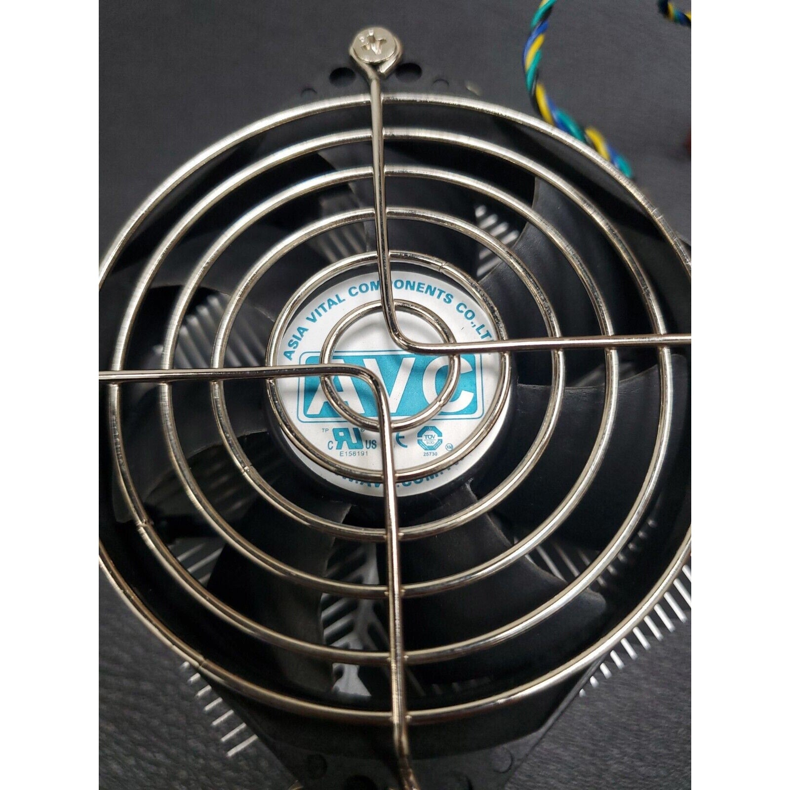 Desktop AVC CPU Cooling Fan & Heatsink 11S31037209000011191AZ