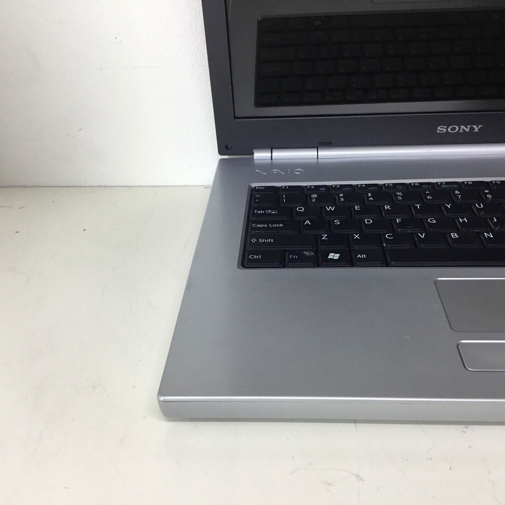 Sony Vaio PCG-7Y2L VGN-N320E 15.4" Laptop Personal Computer - For Parts