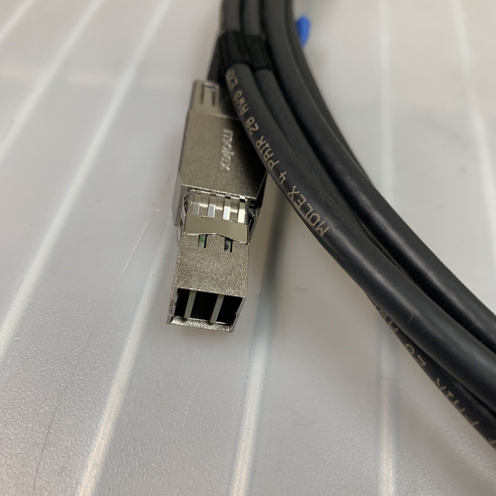 HP P/N HP 691973-003 717429-001 2.0m External Mini-SAS High Density to Mini-SAS