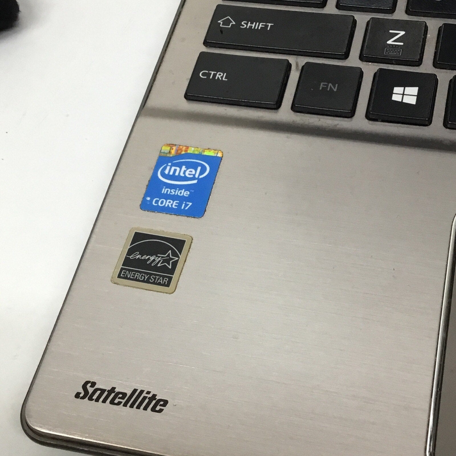 READ DESC Toshiba Satellite P55-A5312 15" Laptop Intel Core i7 For Parts/Repair