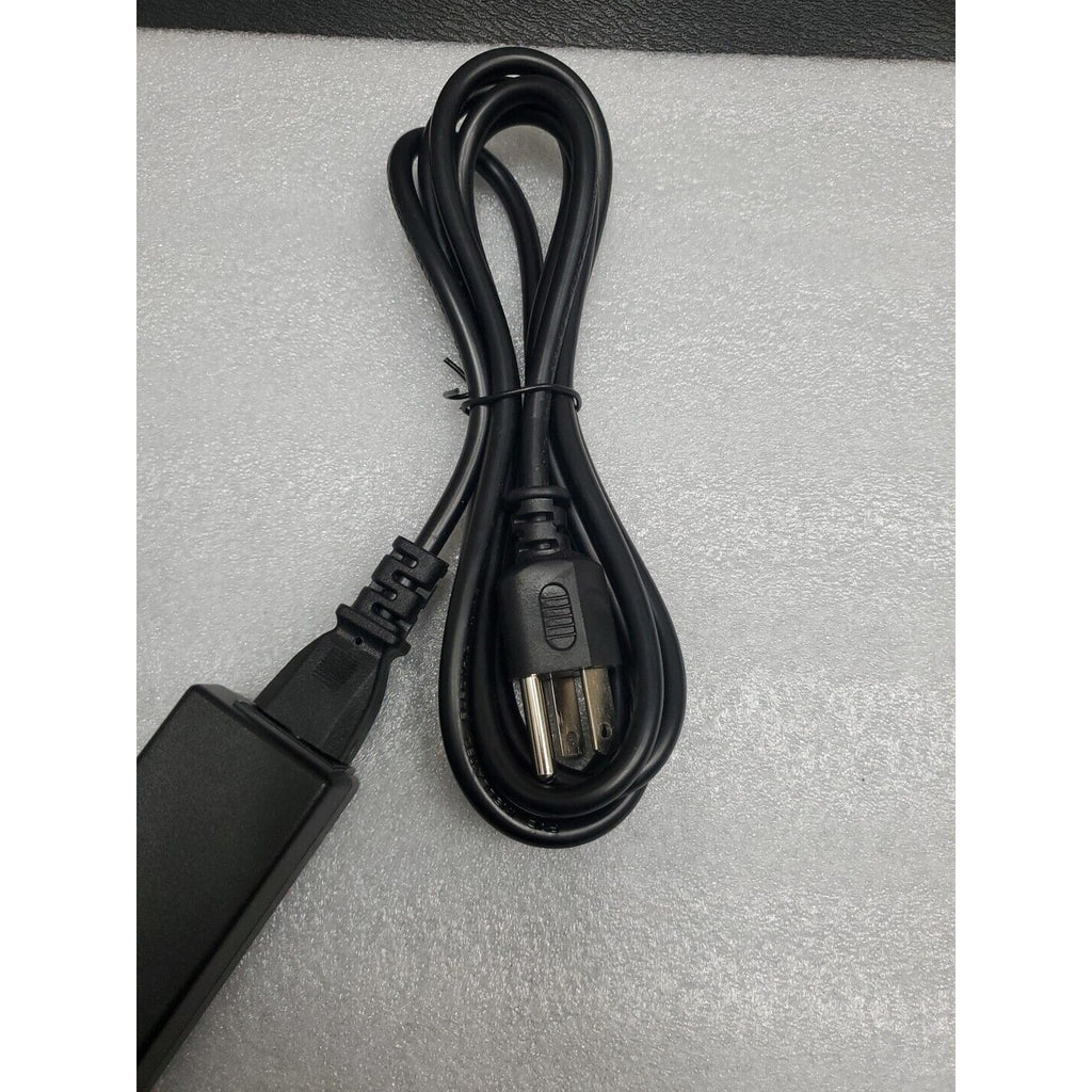 Genuine DELL Tablet 30W 19V 1.58A AC Power Adapter Charger + Cable D28MD 0D28MD