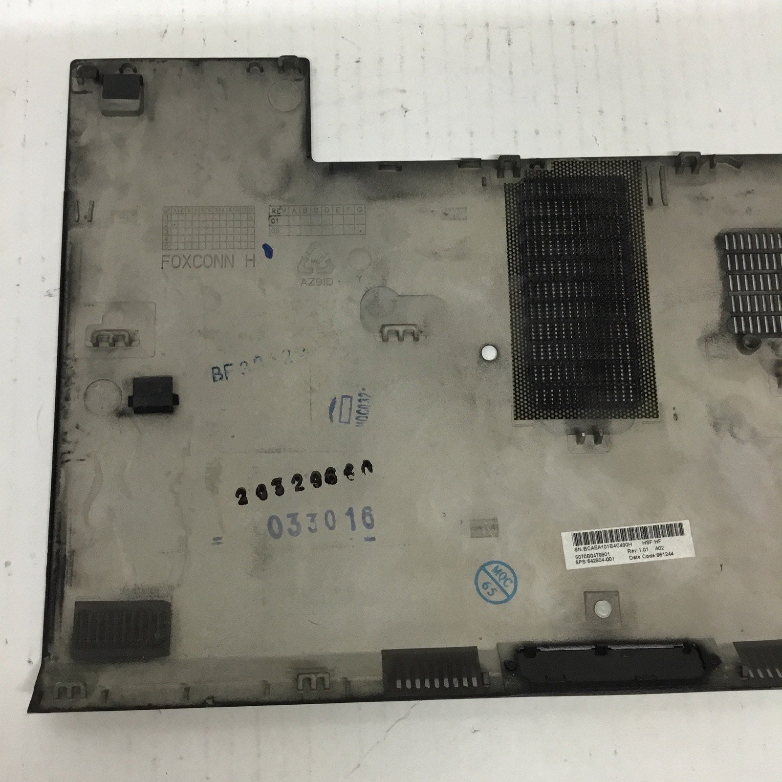 HP EliteBook 8460P OEM Laptop Base Bottom Chassis Cover 642804-001