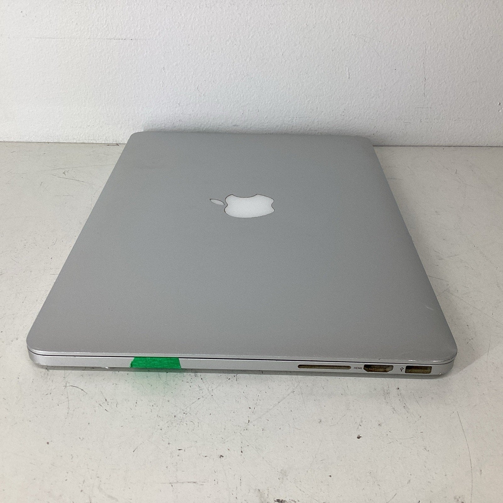 A1425 Apple MacBook Pro 13-inch Intel Core Duo 8GB RAM - For Parts