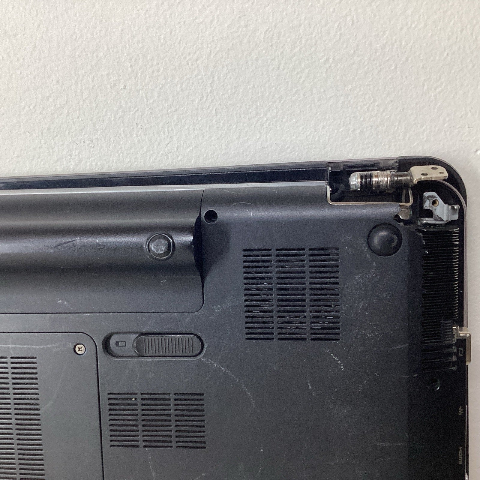 HP Pavilion dv7-4053cl 17.3" Laptop AMD N620 4GB RAM 500GB HDD - For Parts