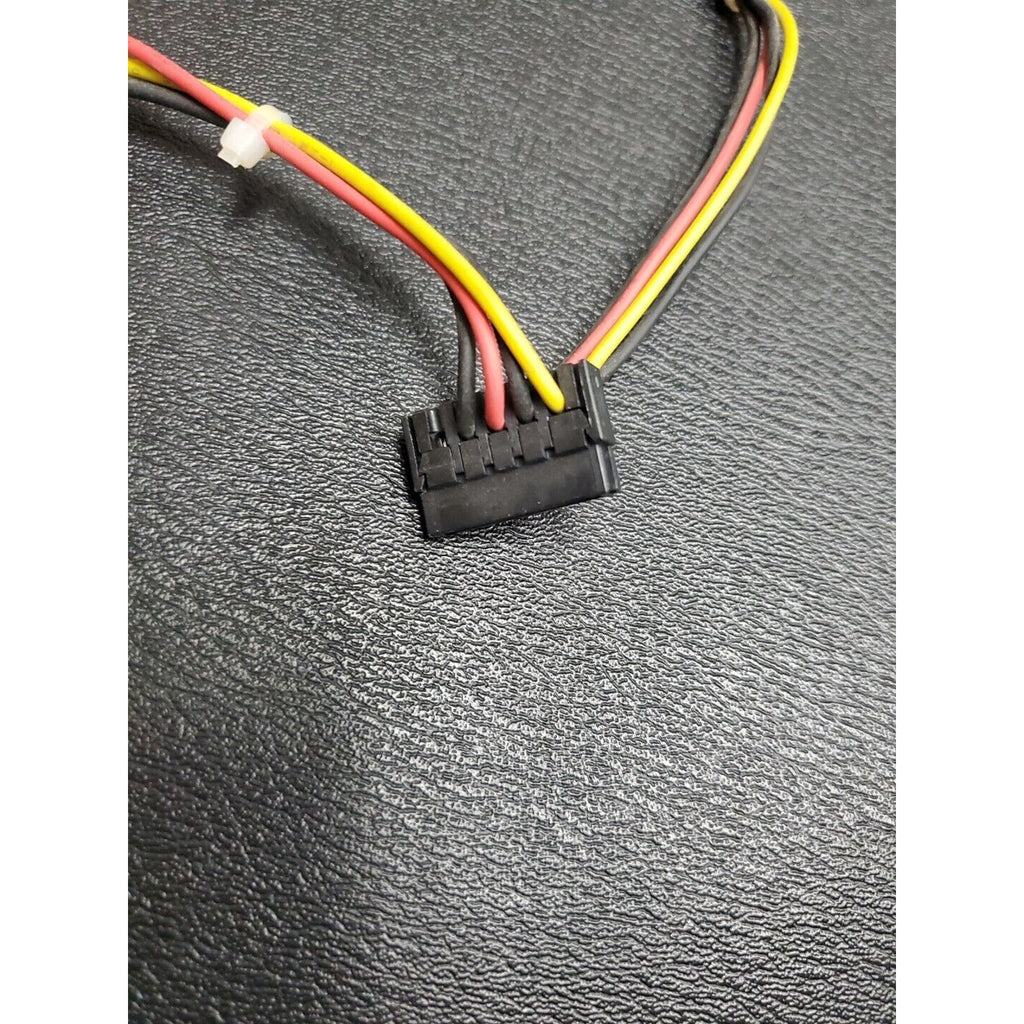 611895-001 611895-001 6200 Pro Elite 4-pin to 3X SATA motherboard power cable