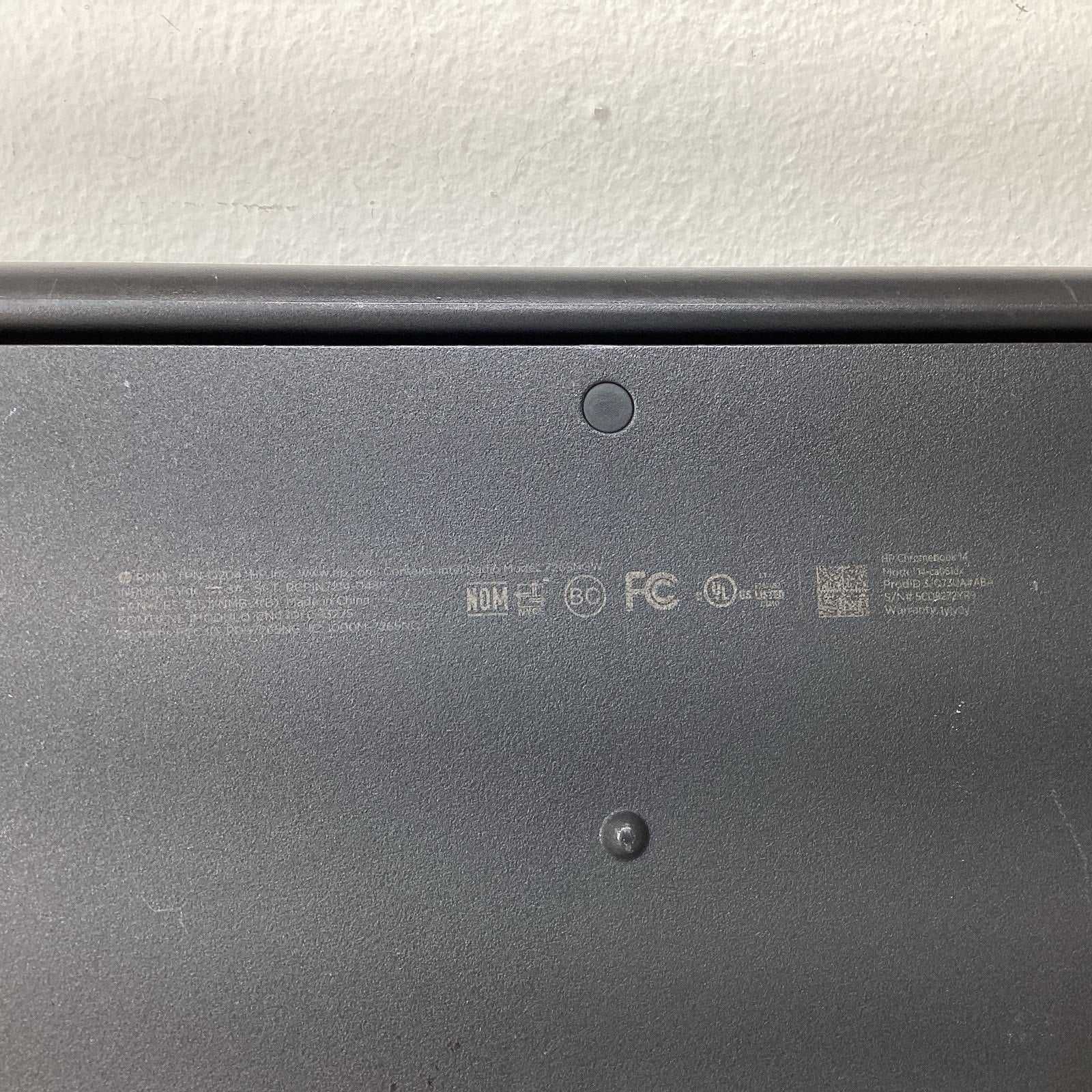 HP Chromebook 14-ca061dx 14" Chromebook Intel Celeron N3550 4GB RAM 32GB eMMC