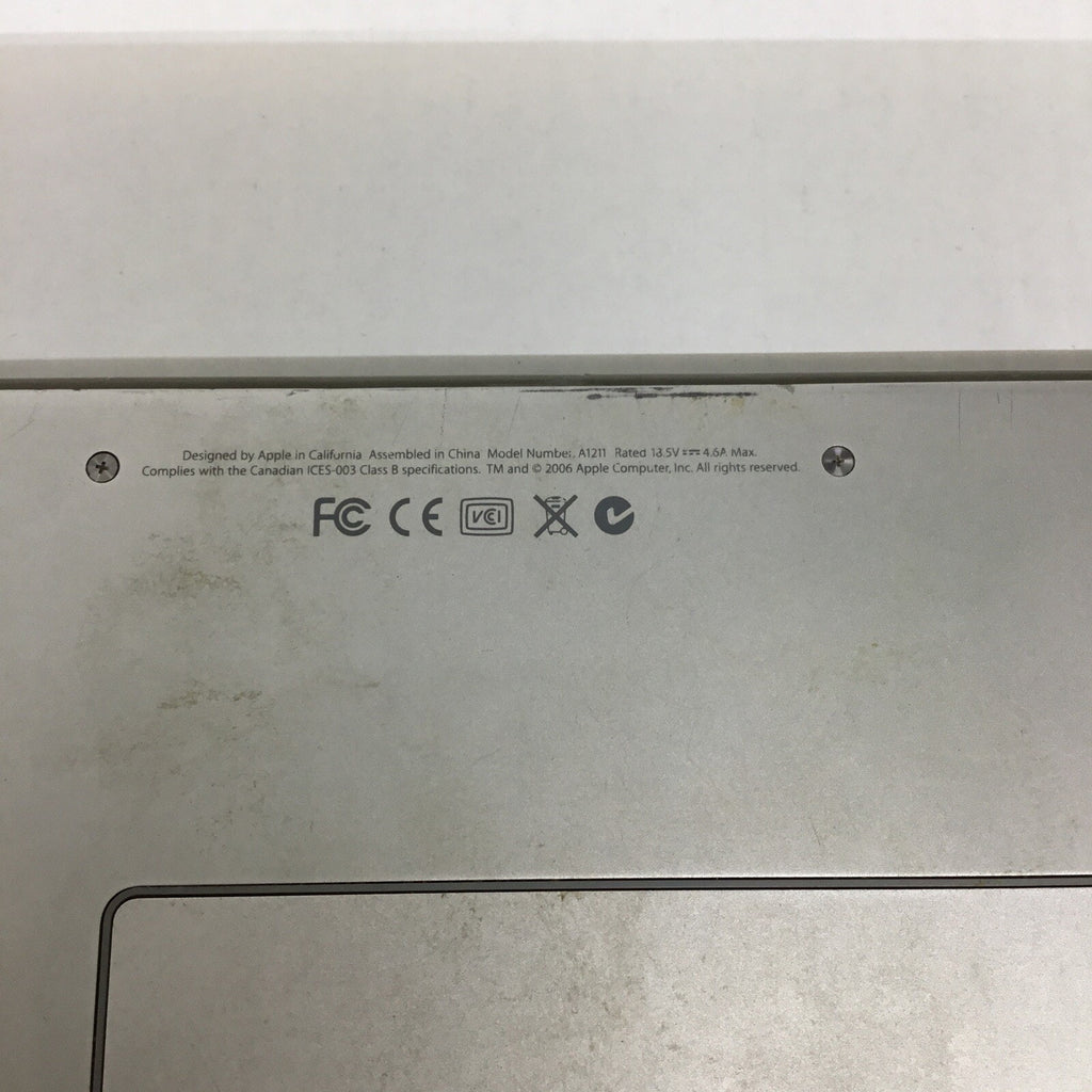 PARTS Apple MacBook Pro A1211 w/ Core 2 Duo" 2.33 15" 2.33 GHz Core - No Battery