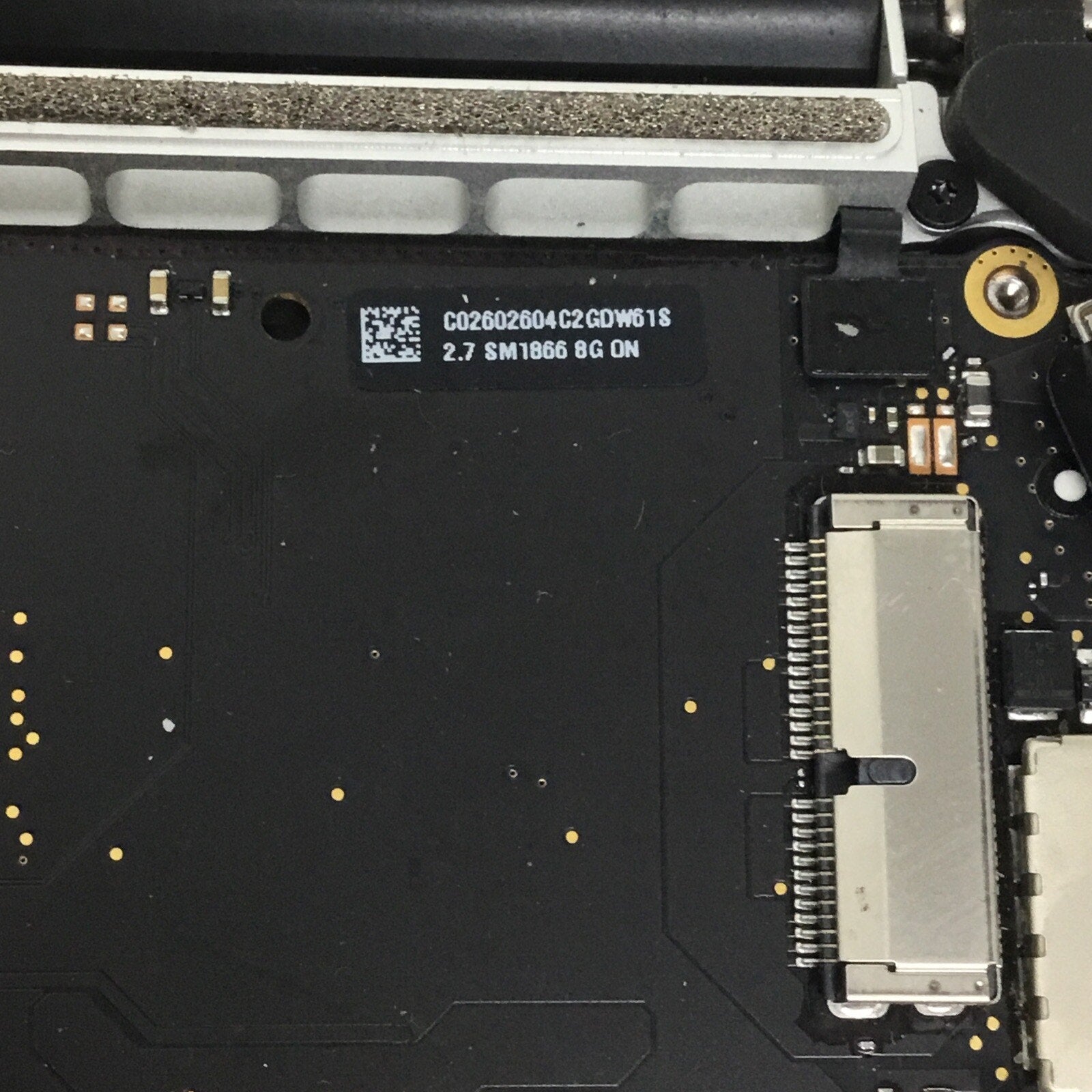 Apple Macbook Pro A1502 FOR PARTS ONLY