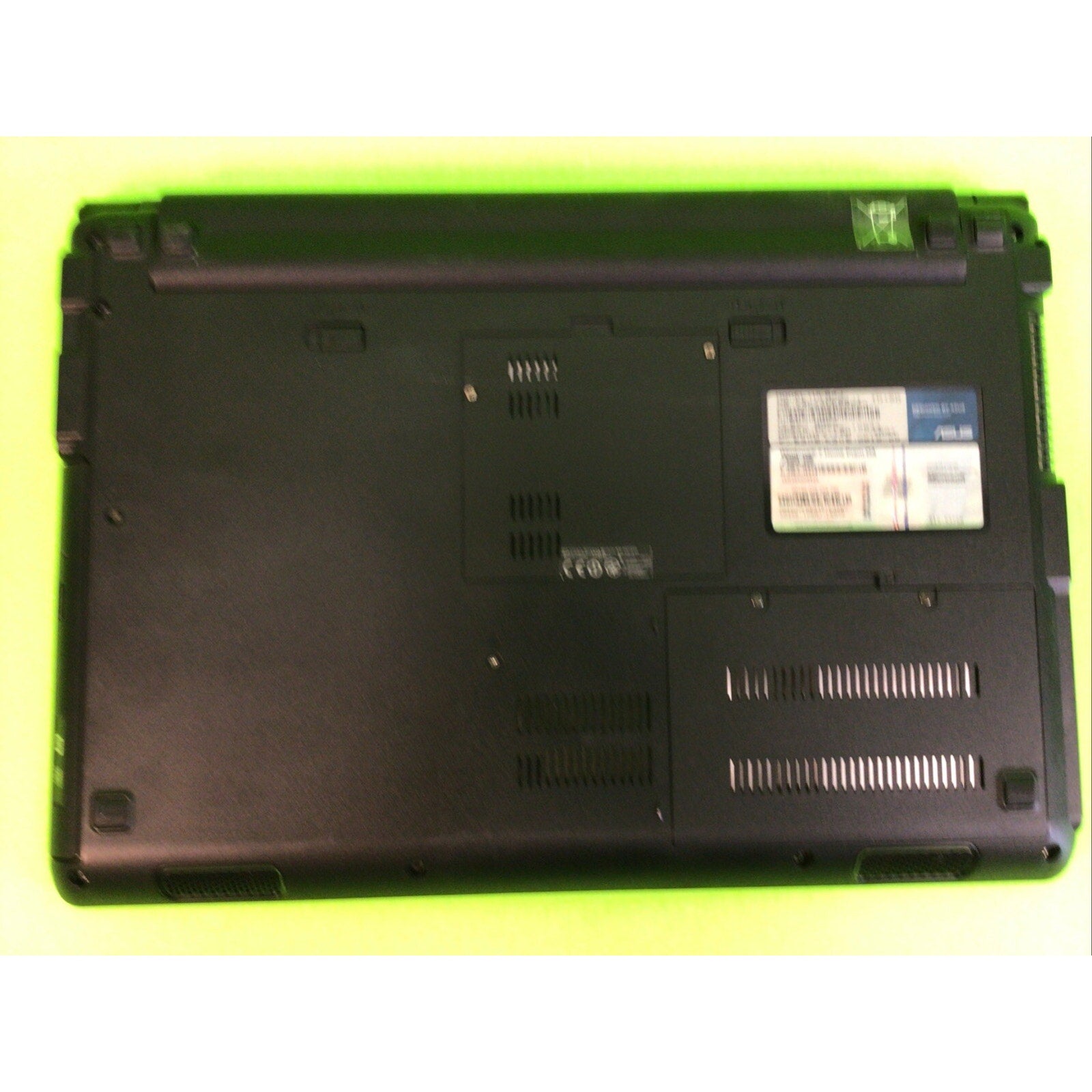 Asus UL80J-BBK5 Core i3 U330 4GB RAM NO HDD or OS